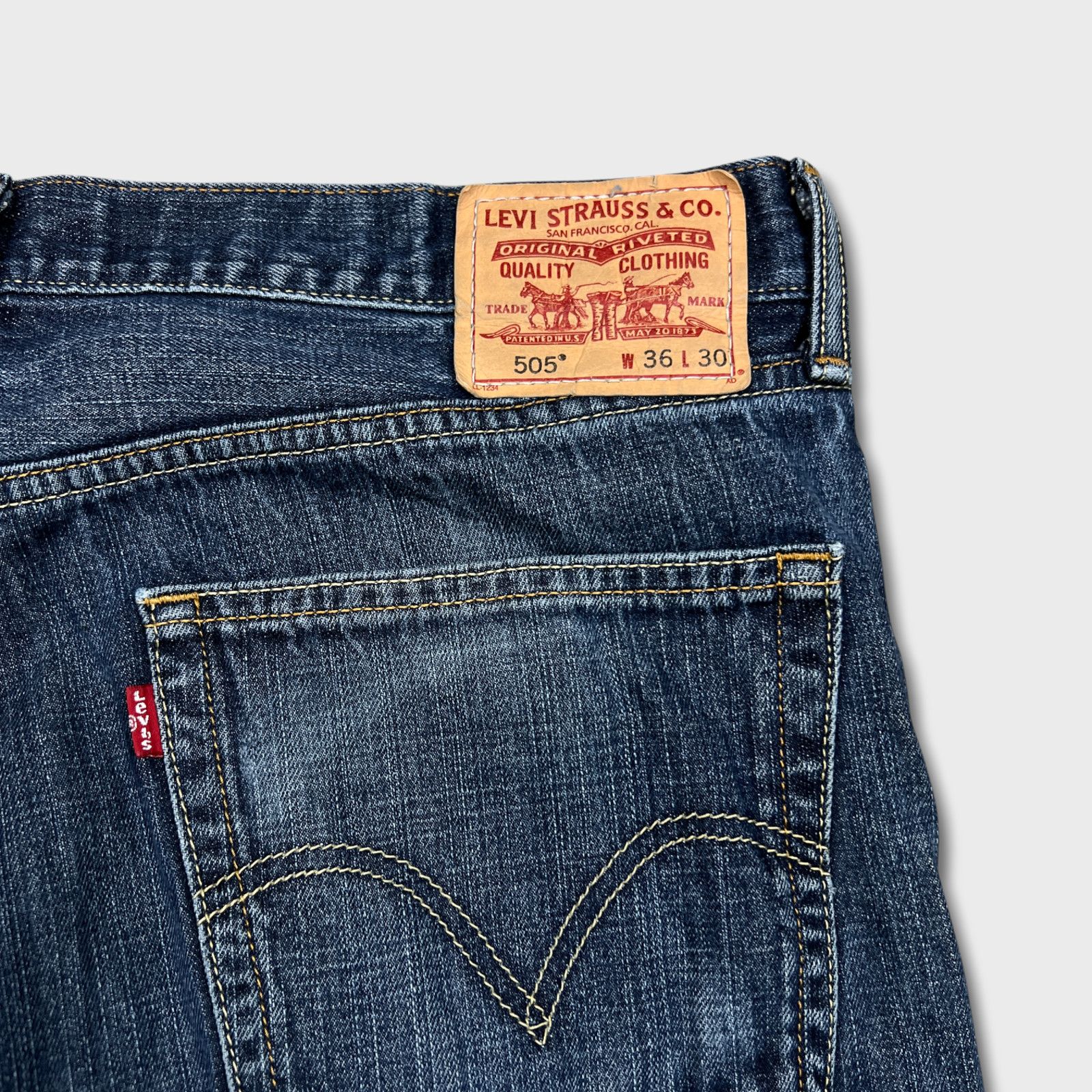 Levi's × Vintage Levi's 505 Jeans 36x30 Regular Straight Leg Classic Denim Size US 36 / EU 52 - 7 Thumbnail
