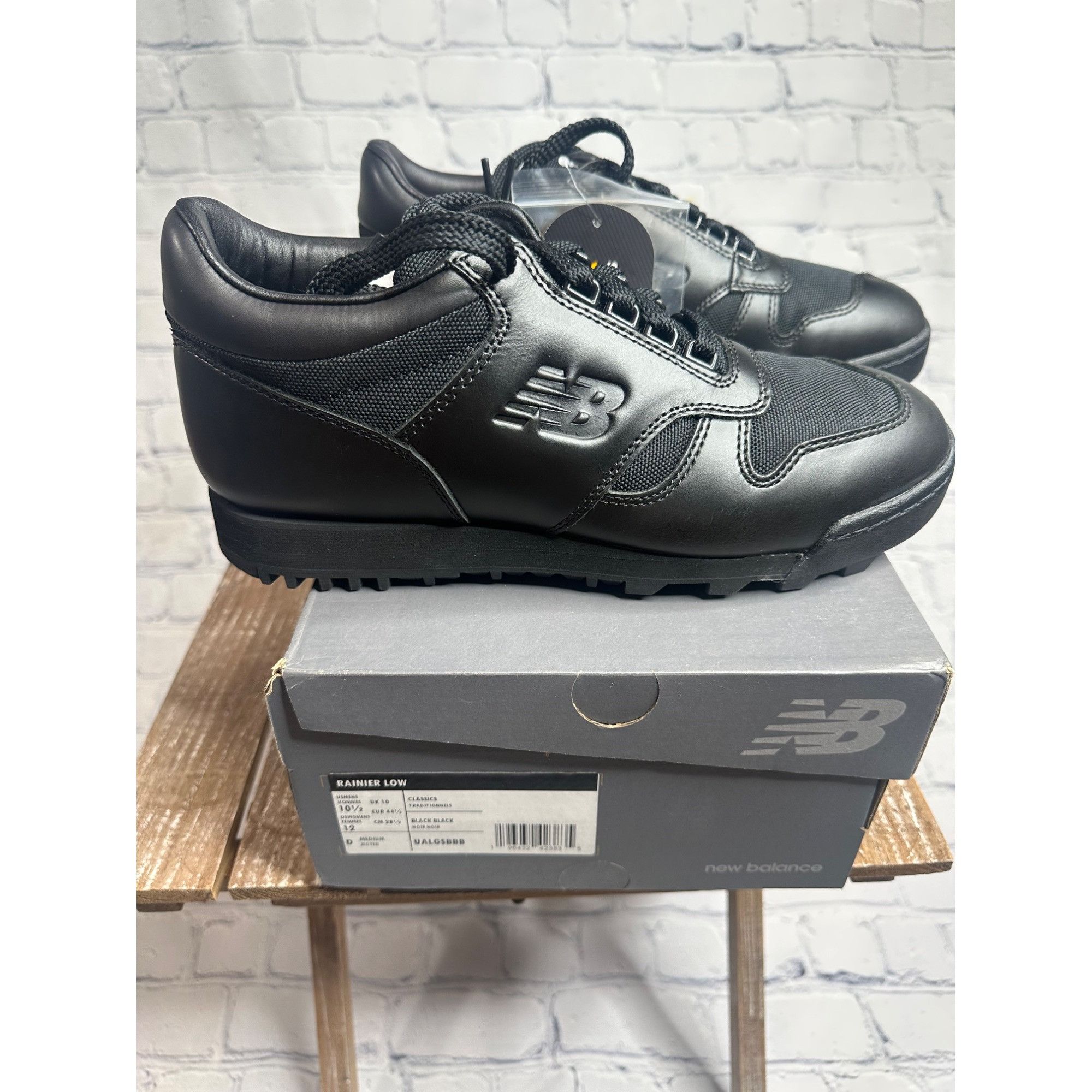 New Balance New Balance Rainier Low Size US 10.5 / EU 43-44 - 1 Thumbnail