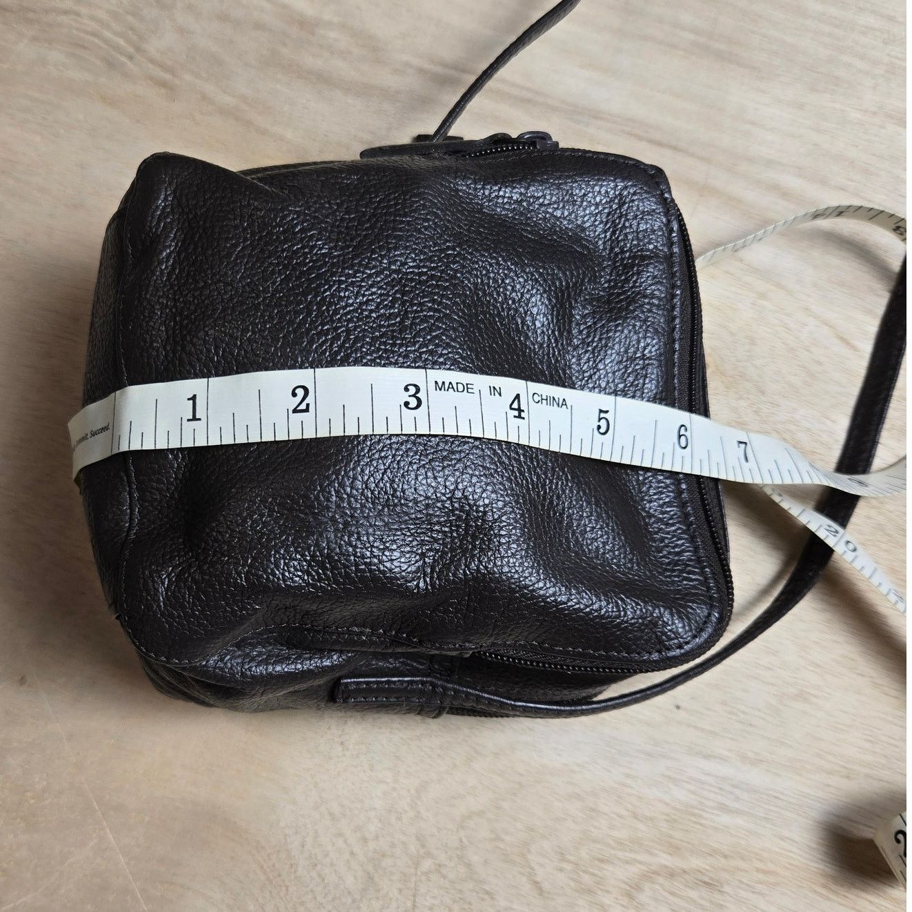 Wilsons Leather Wilsons leather pebbled small crossbody dark brown bag Size ONE SIZE - 2 Thumbnail