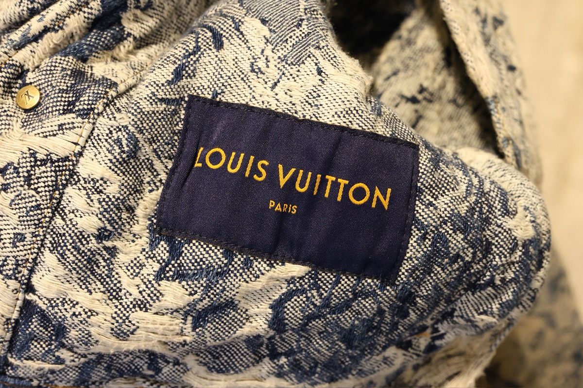 Louis Vuitton Louis Vuitton distressed denim jacket size 52 Size US L / EU 52-54 / 3 - 11 Thumbnail