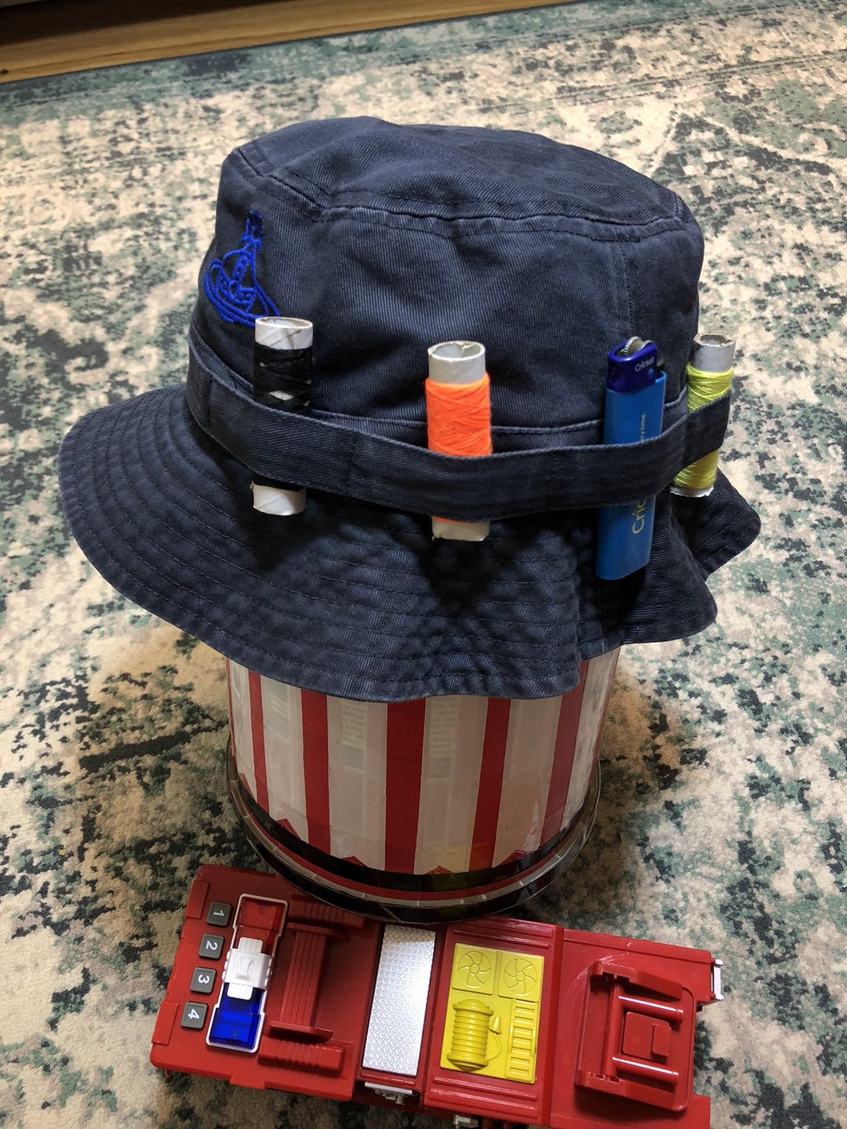 Malcolm McLaren Vivienne Westwood Orb Logo Bucket Hat Size ONE SIZE - 10 Thumbnail