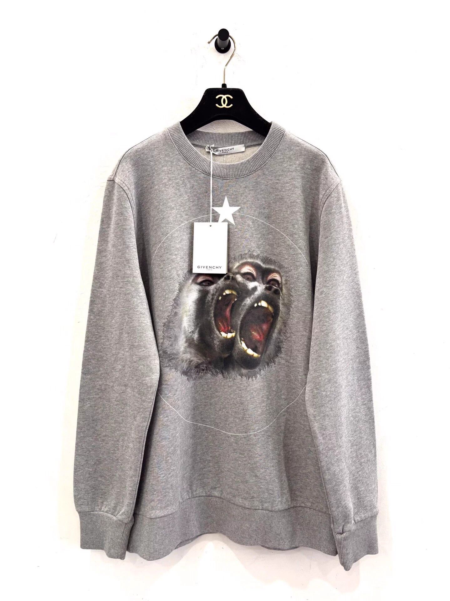 Givenchy Givenchy Li Yuchun roaring gorilla gray LS sweatshirt S Size US S / EU 44-46 / 1 - 1 Thumbnail