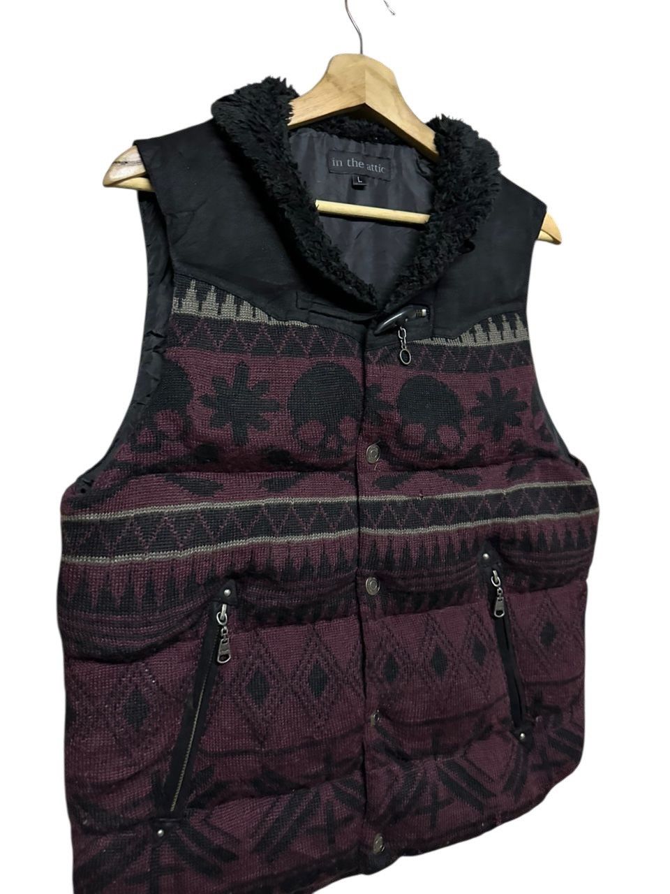 In The Attic Vtg🔥In The Attic Puffer Vest Buttoned Skull Jacket Size 44L - 7 Thumbnail