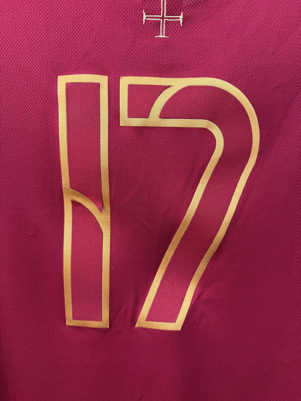 Nike Vintage Nike Portugal Cristiano Ronaldo Soccer Jersey Size US M / EU 48-50 / 2 - 13 Thumbnail