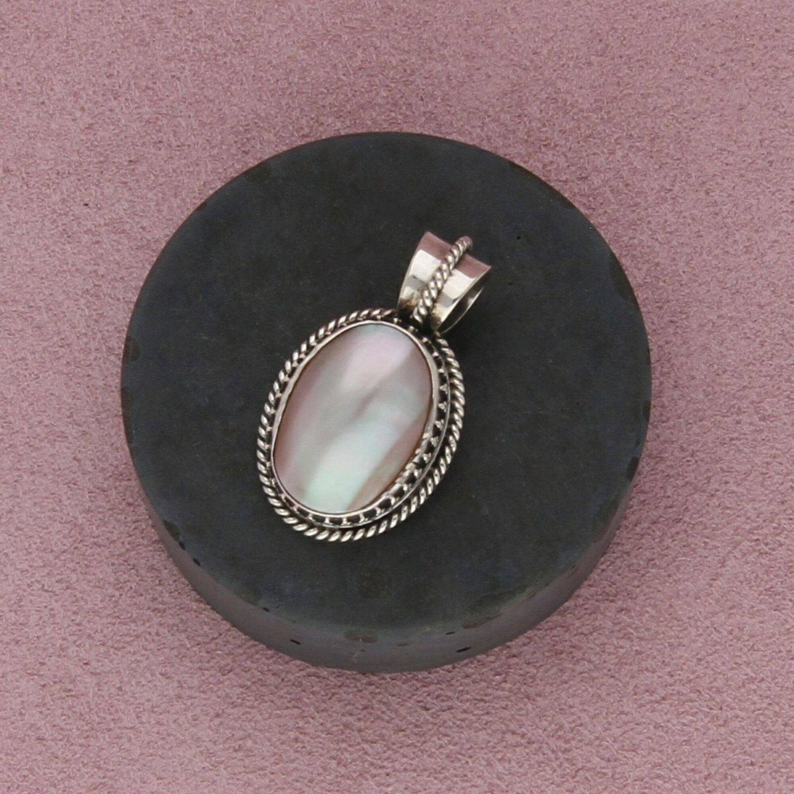 Sterling Silver sterling silver vintage braided mabe pearl pendant Size ONE SIZE - 1 Thumbnail