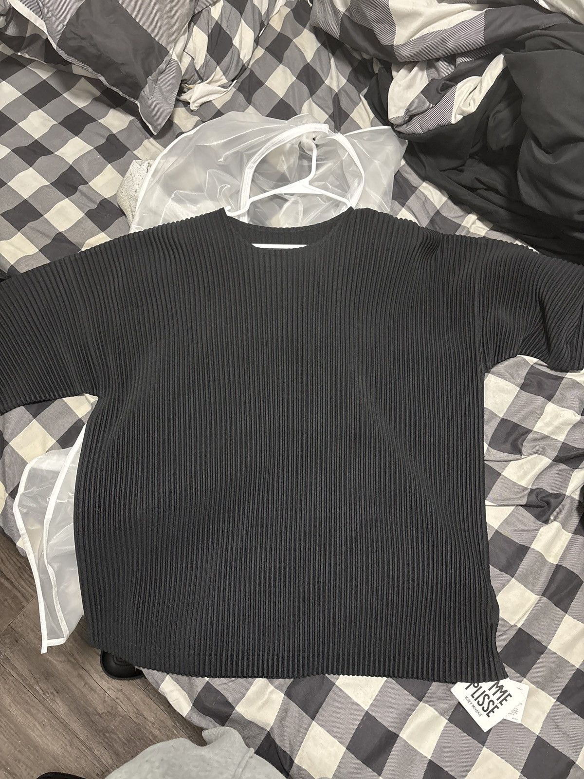 Homme Plisse Issey Miyake HOMME PLISSÉ ISSEY MIYAKE T-SHIRT Size US XL / EU 56 / 4 - 4 Thumbnail