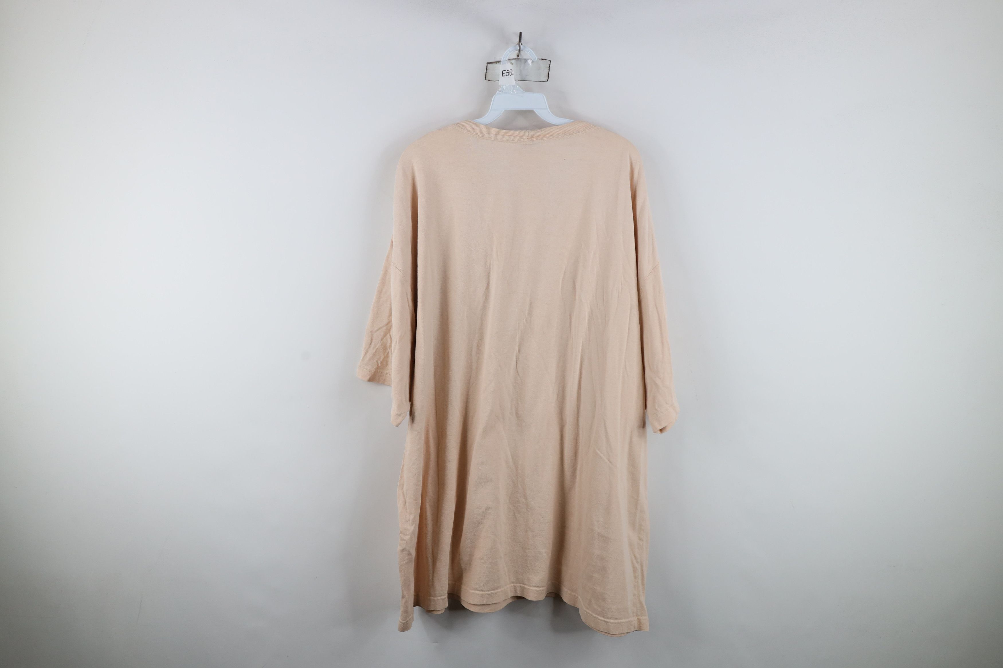 Carhartt Vintage Carhartt Spell Out Pocket T-Shirt Pink Cotton Size US XXL / EU 58 / 5 - 13 Thumbnail
