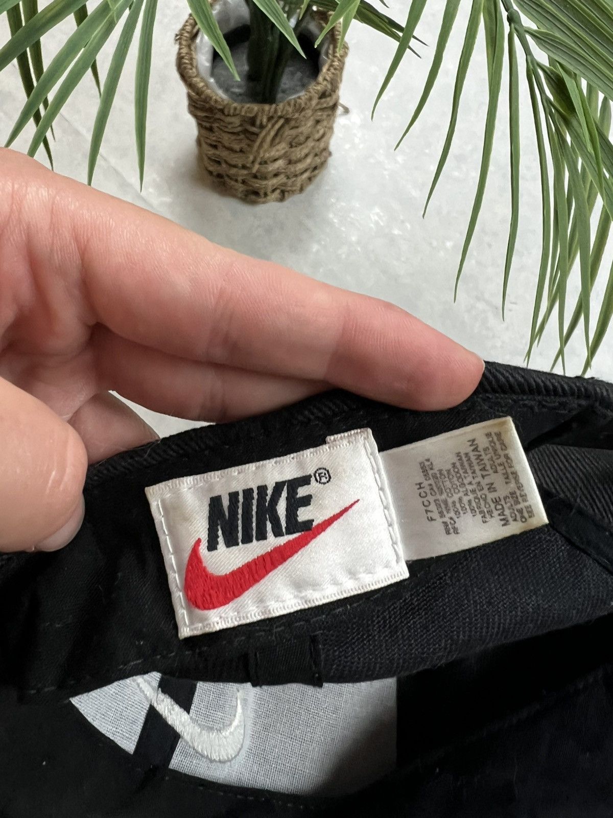 Nike 90s Nike Central Swoosh Faded Vintage Y2K Retro Cap Hat Size ONE SIZE - 6 Thumbnail