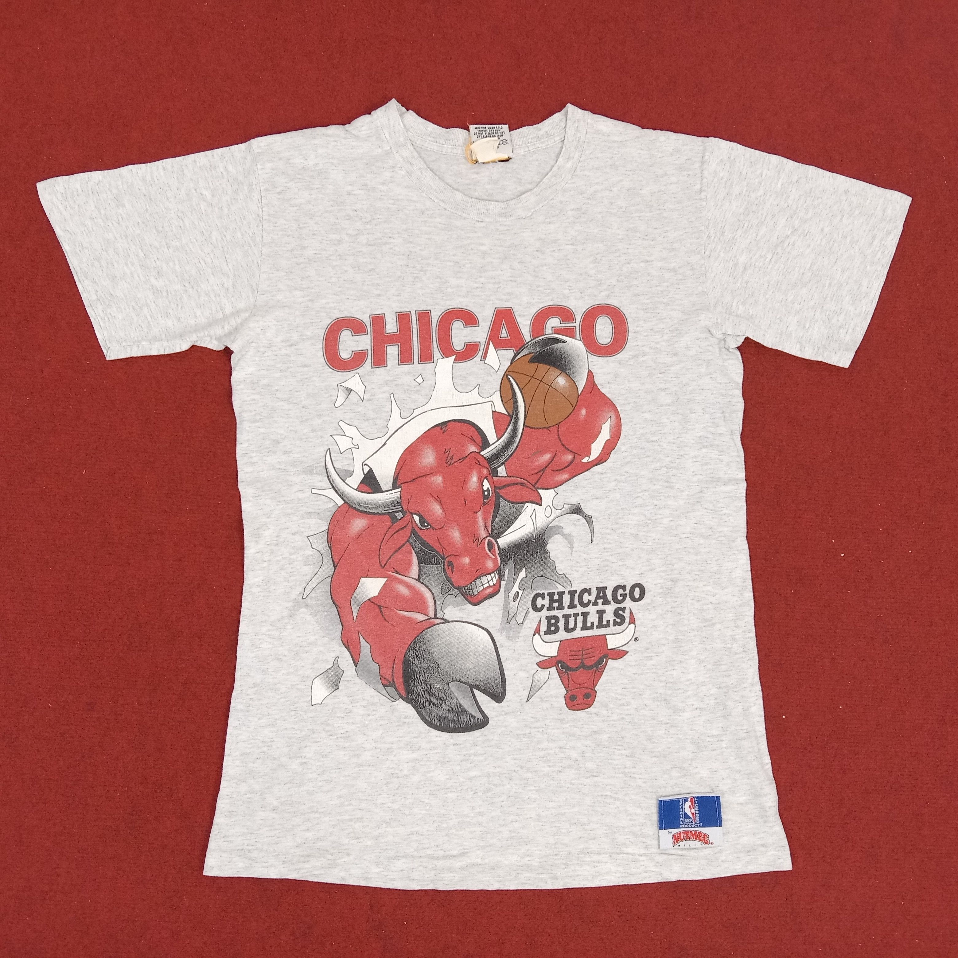 Chicago Bulls Professional Basketball Team Vintage Tshirt