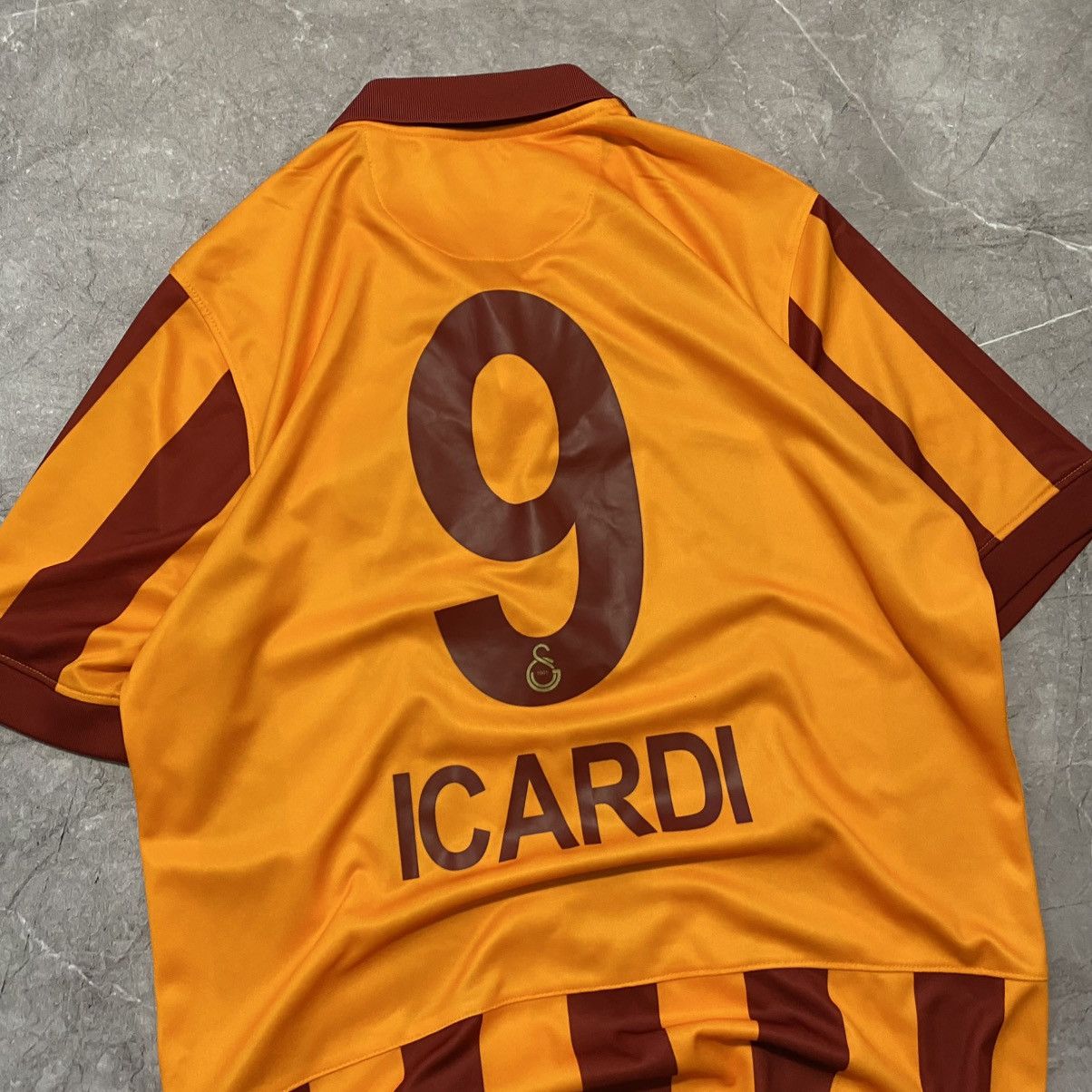 Nike ICARDI ! NIKE GALATASARAY TURKISH SOCCER JERSEY TEE Size US M / EU 48-50 / 2 - 8 Thumbnail