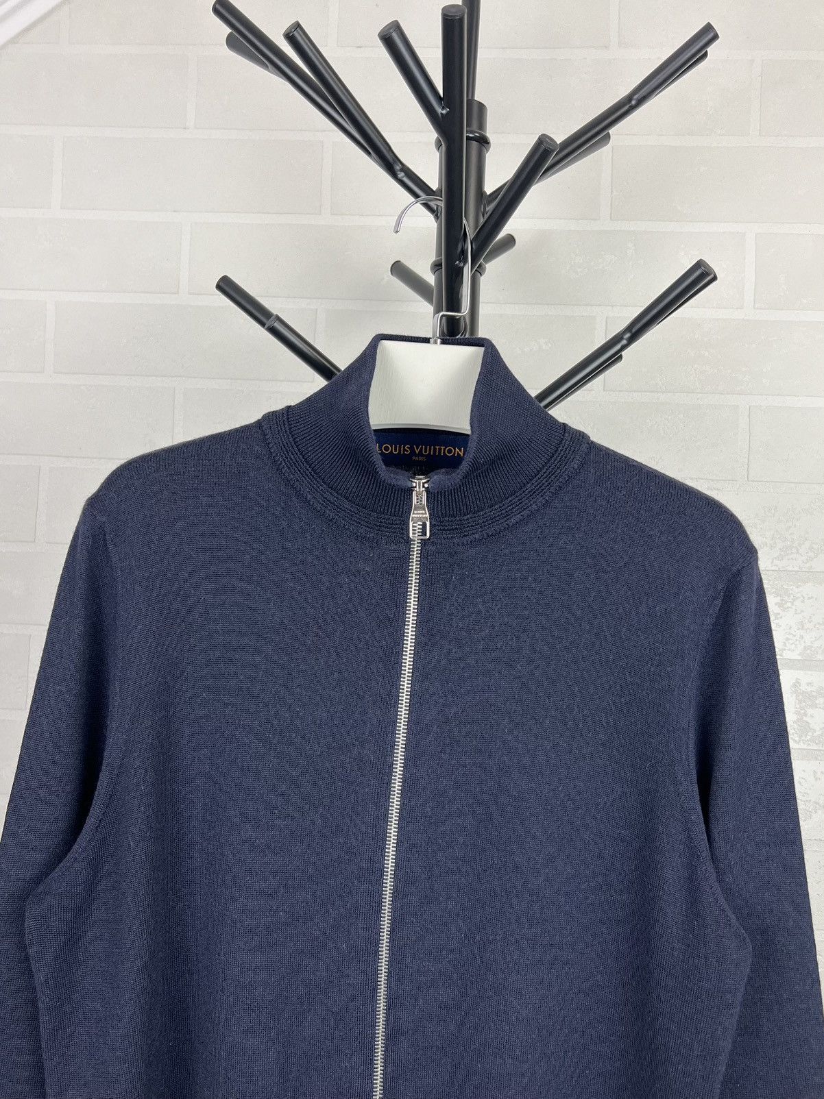 Louis Vuitton LOUIS VUITTON Sweater Zip Cardigan Wool/Silk LV Logo Blue Size US M / EU 48-50 / 2 - 2 Thumbnail