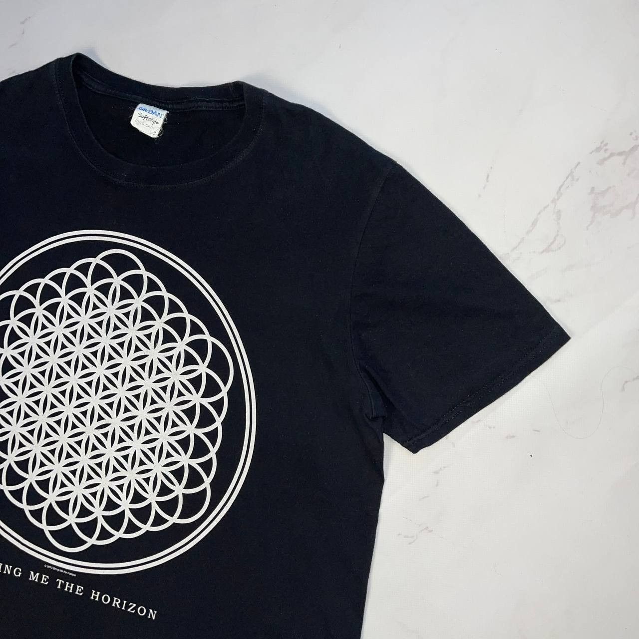 Vintage Vintage Band tees Bring me the horizon Tshirt rock band size Size US L / EU 52-54 / 3 - 8 Thumbnail