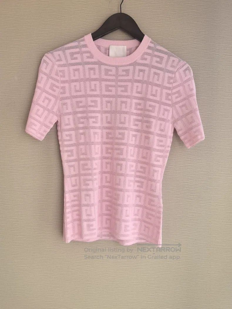 Givenchy Givenchy Pink vintage logo cutout short-sleeved T-shirt Size M / US 6-8 / IT 42-44 - 1 Thumbnail