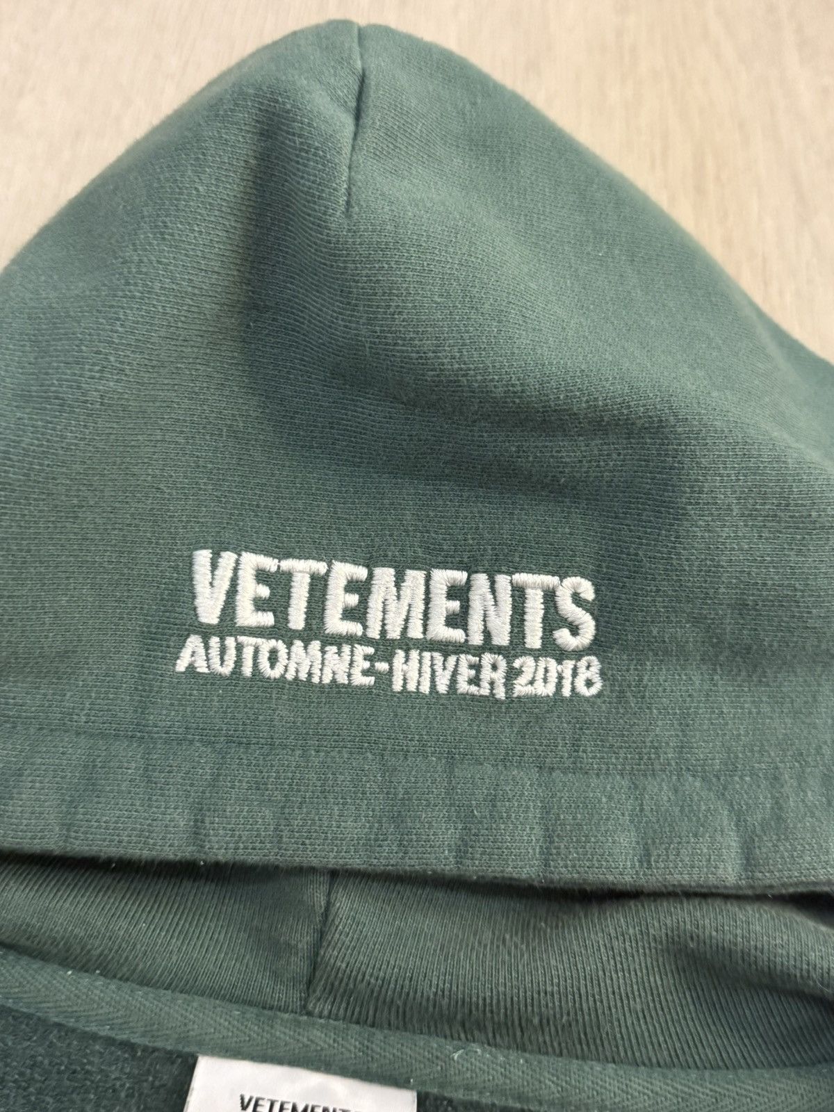 Vetements AW17 Vetements 1/50 “Tourist” Zipup Hoodie Germany Exclusive Size US S / EU 44-46 / 1 - 4 Thumbnail