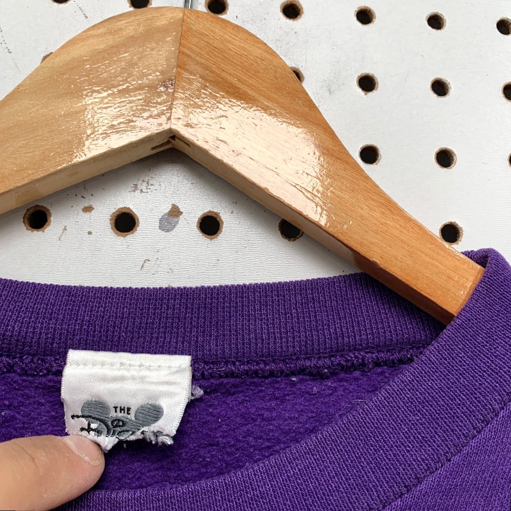 Disney VINTAGE Disney Eeyore Sweatshirt Womens Small Purple Distressed Fleece Crewneck Size S / US 4 / IT 40 - 5 Thumbnail