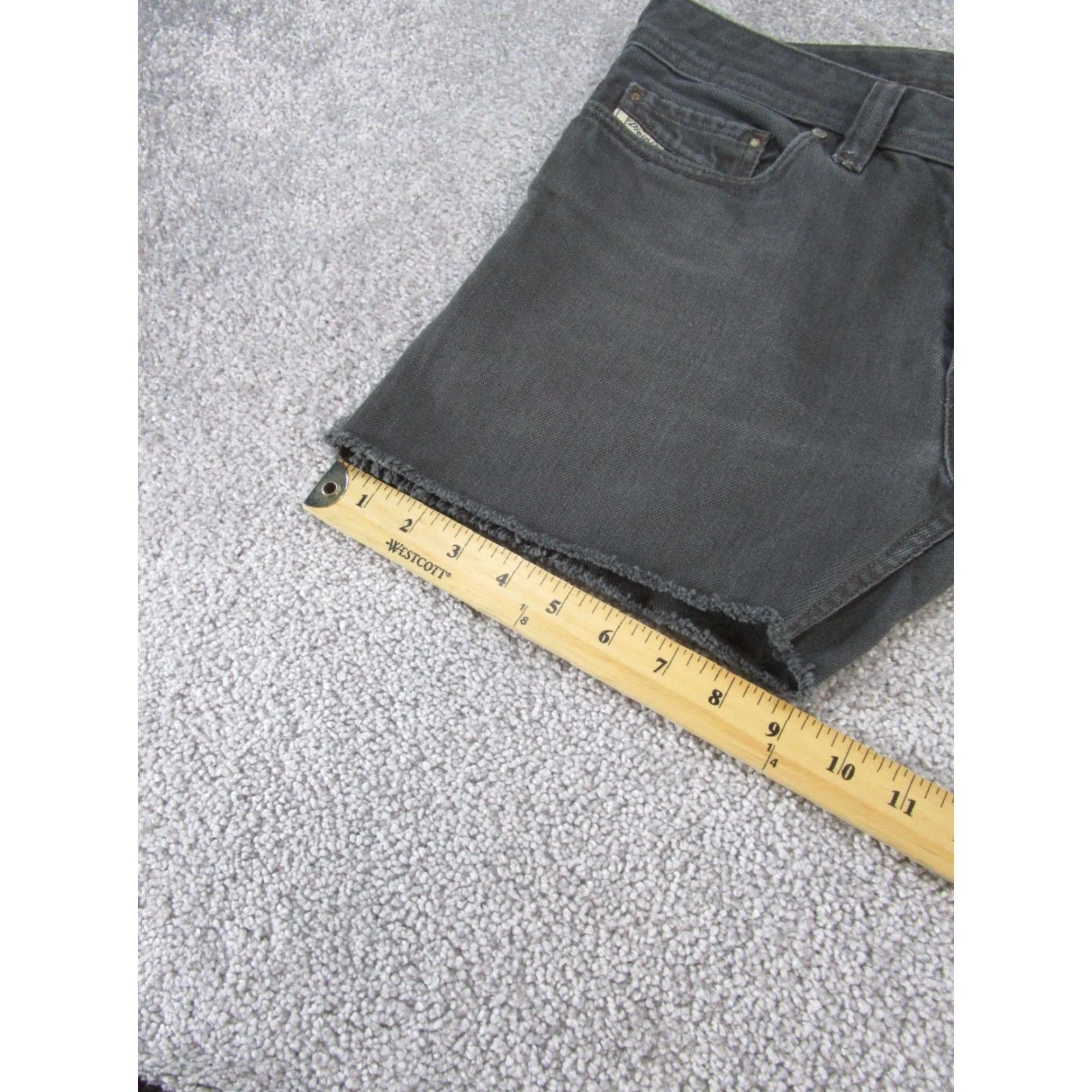 Diesel VINTAGE Diesel Shorts Womens 30 Safado Gray Denim Cut Offs 90s Womens Boys? Size 30" / US 8 / IT 44 - 4 Thumbnail