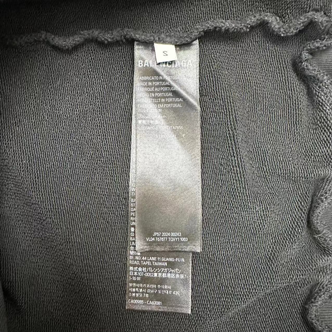 Balenciaga balenciaga distressed logo hoodie in size small Size US S / EU 44-46 / 1 - 4 Thumbnail