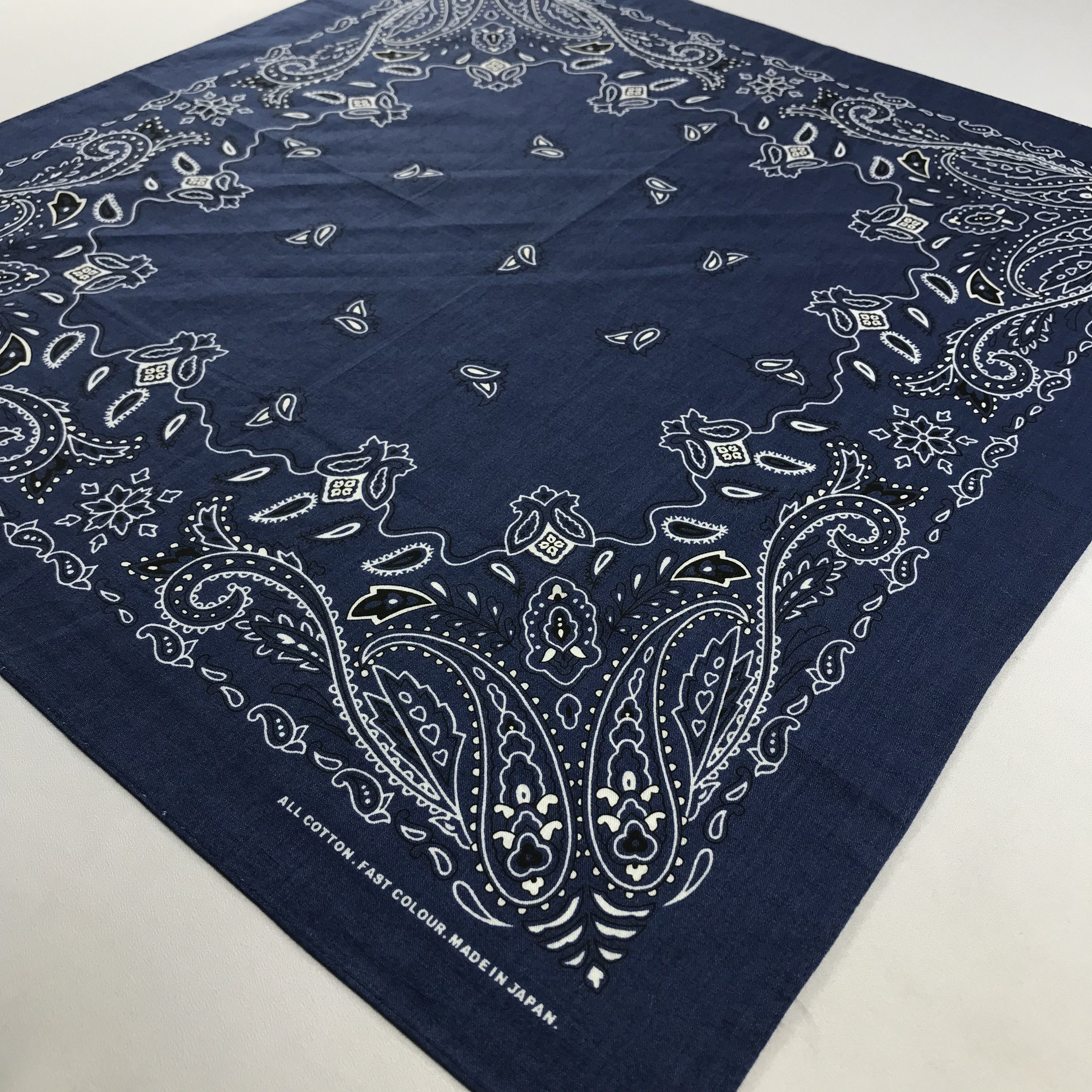 Japanese Brand Japanese Paislee Handkerchief / Bandana / Neckerchief C726 Size ONE SIZE - 4 Thumbnail