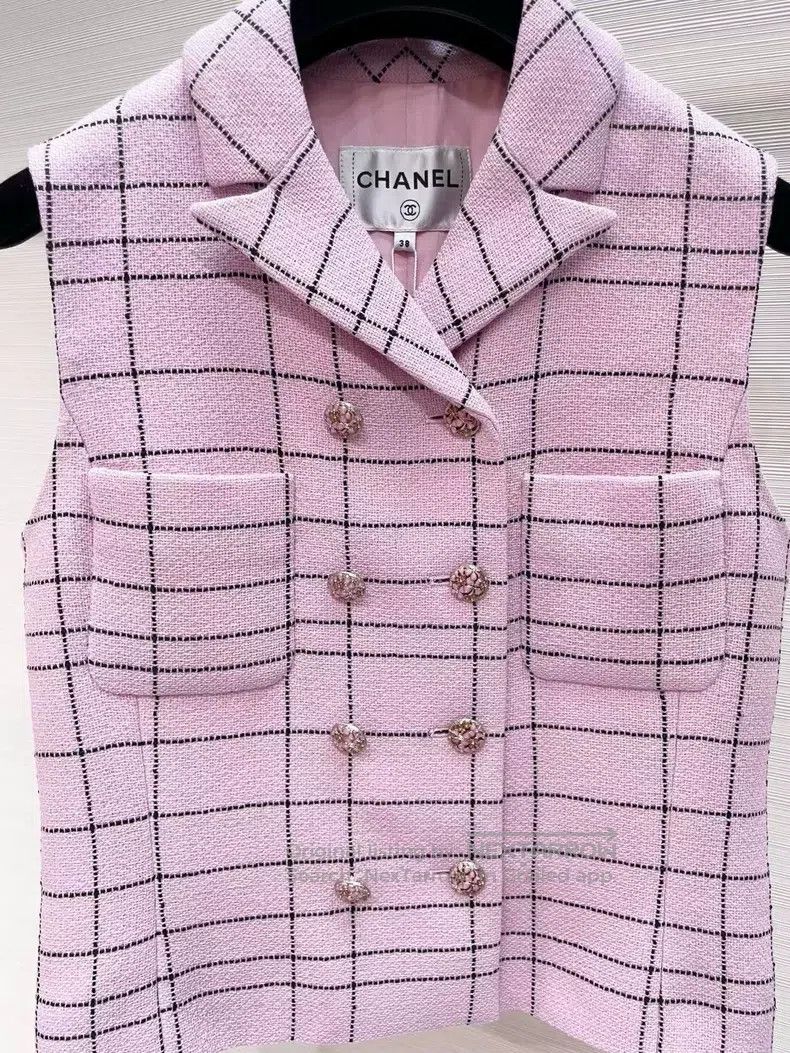 Chanel Chanel 24S pink plaid tweed vest Size XS / US 0-2 / IT 36-38 - 4 Thumbnail