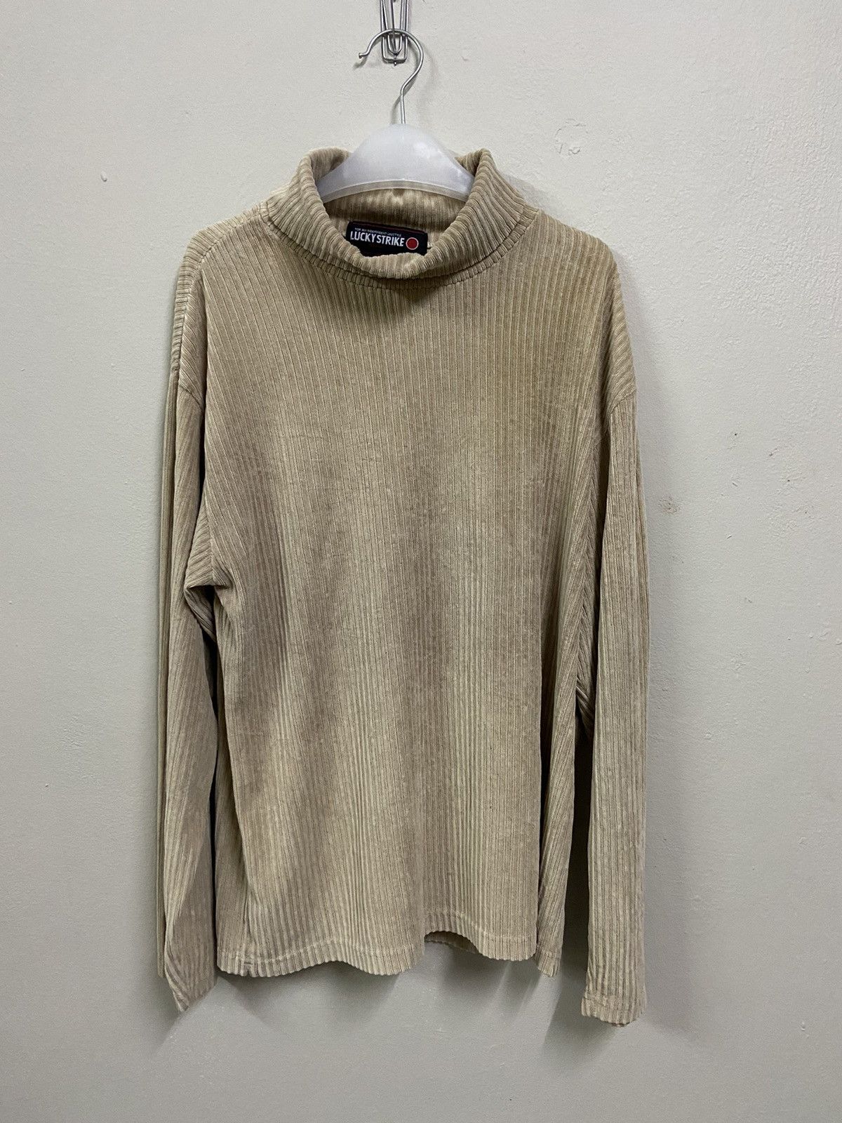 Vintage Vintage Lucky Strike Corduroy Turtlenecks Size US M / EU 48-50 / 2 - 1 Thumbnail