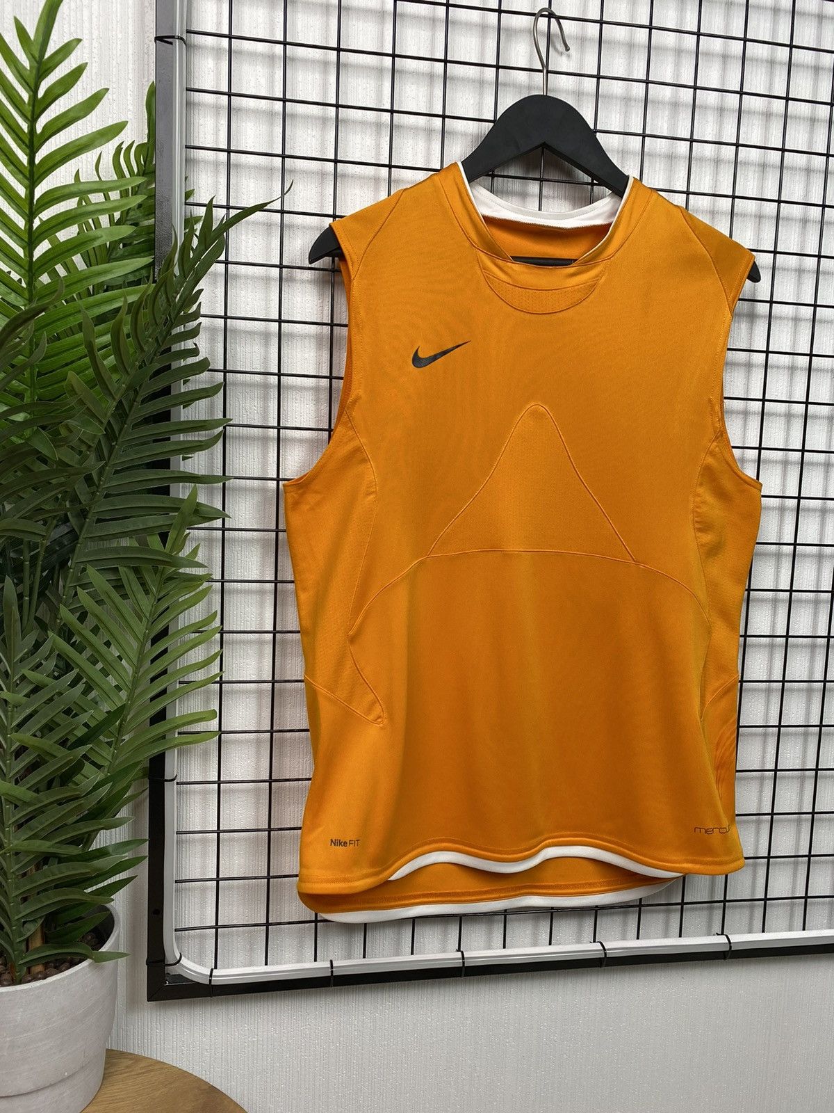 Nike Nike Mercurial vintage Tank top orange M size training Size US M / EU 48-50 / 2 - 2 Thumbnail