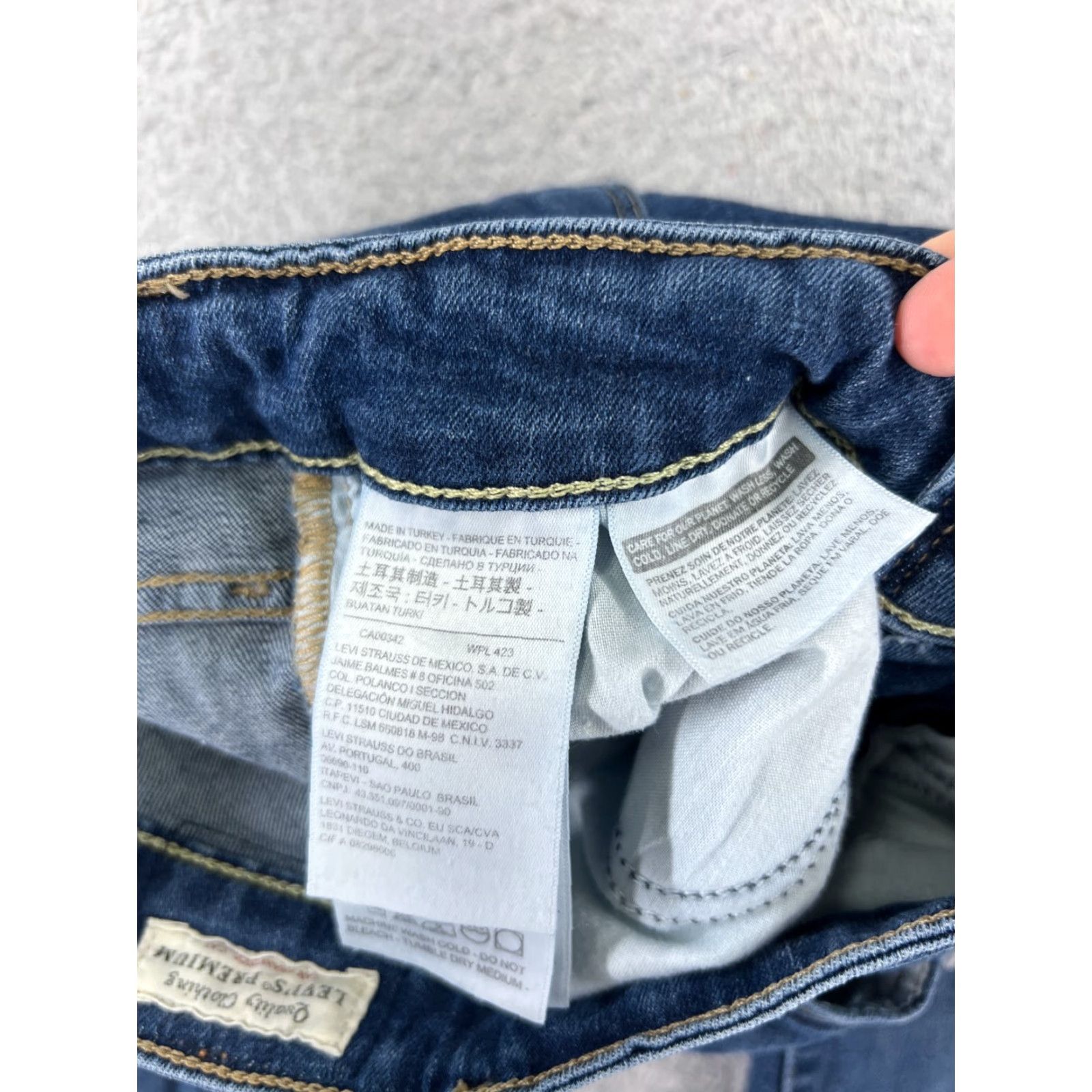 Levi's VINTAGE Levis Jeans Women 24 Blue Denim Skinny Mid Rise 29in 5-Pocket Distressed Stretch Levi's 700 Series Size 42" / US 20 - 7 Thumbnail