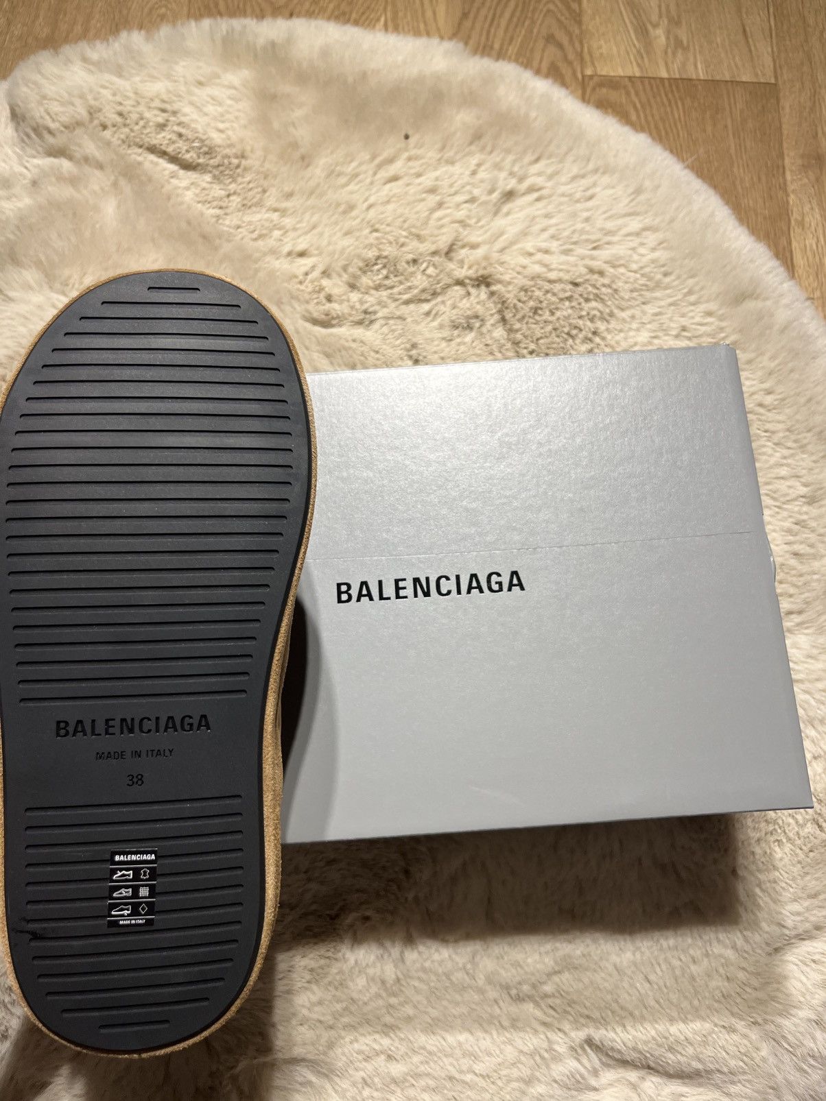 Balenciaga Balenciaga Alaska slippers Size US 7 / IT 37 - 3 Thumbnail