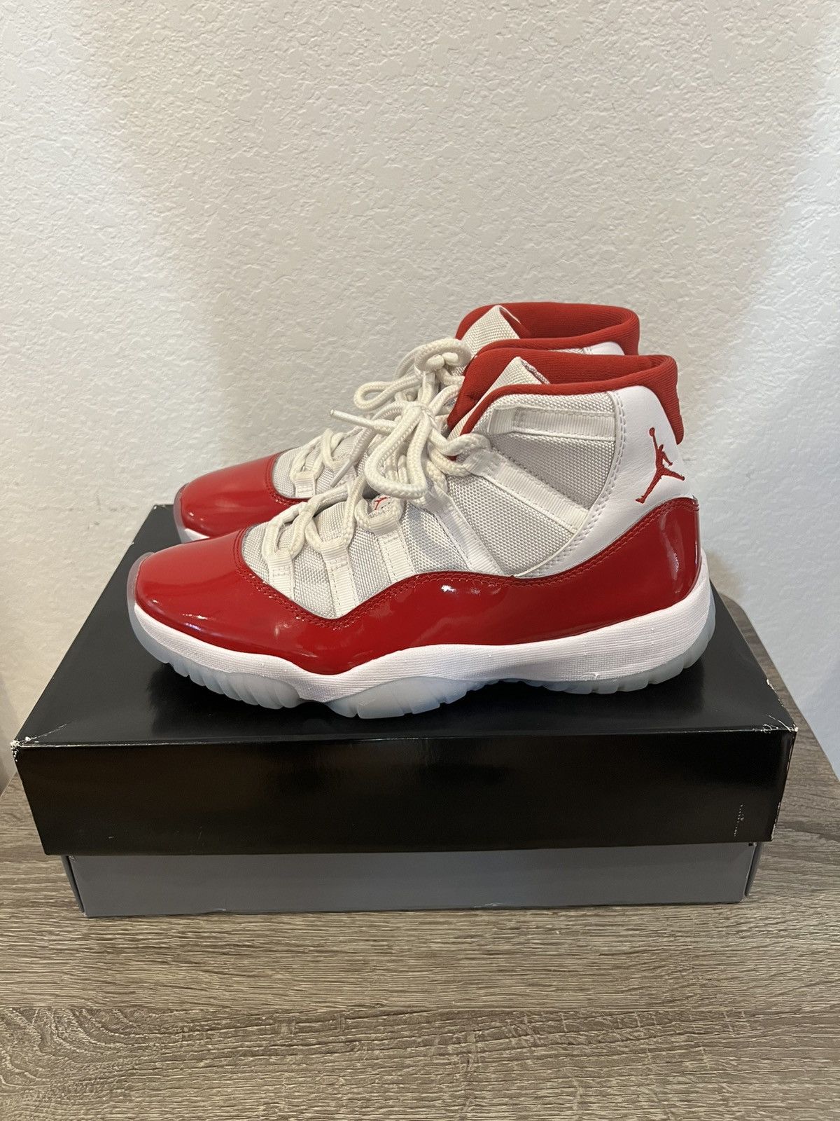 Jordan 11 Retro Cherry (2022)