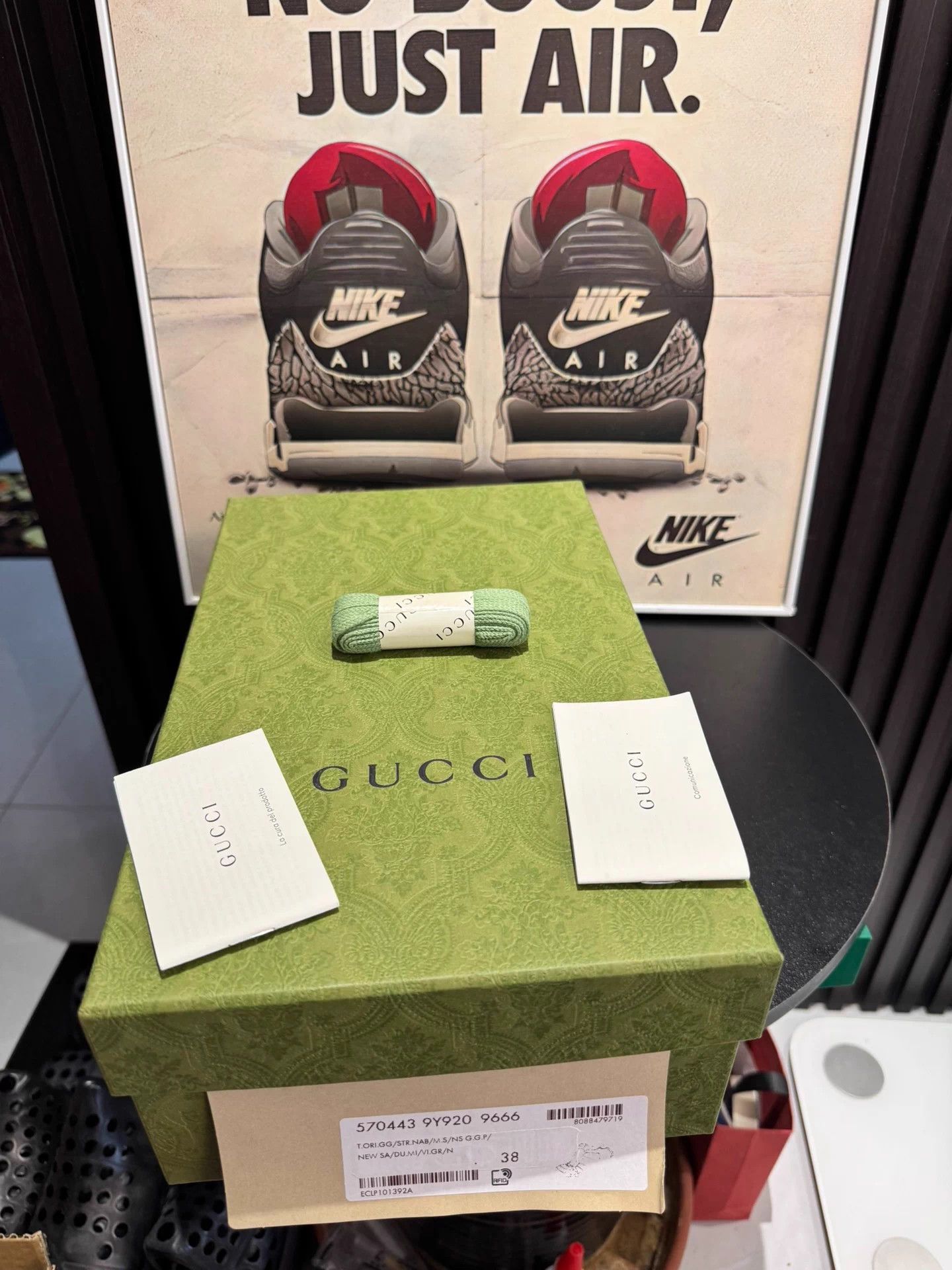 Gucci GUCCI Screener distressed women's green sneaker Size US 7.5 / IT 37.5 - 7 Thumbnail