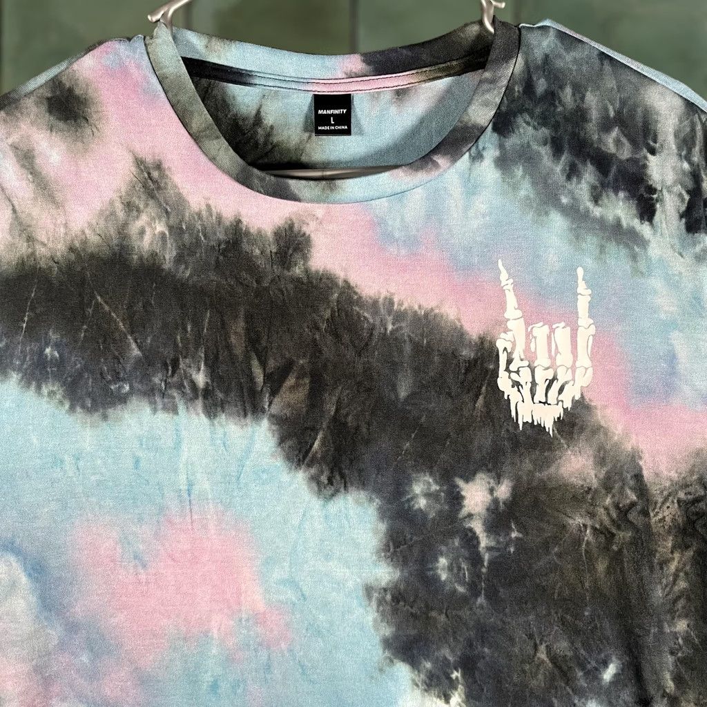 Vintage Manfinity Mens Large Pastel Tie Dye Skeleton Hand Rock Graphic Tee Shirt Size US L / EU 52-54 / 3 - 1 Thumbnail