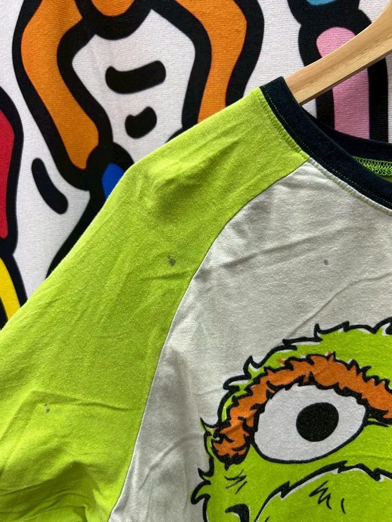Vintage Vintage 2000s Sesame Street tshirt size L Size US L / EU 52-54 / 3 - 6 Thumbnail