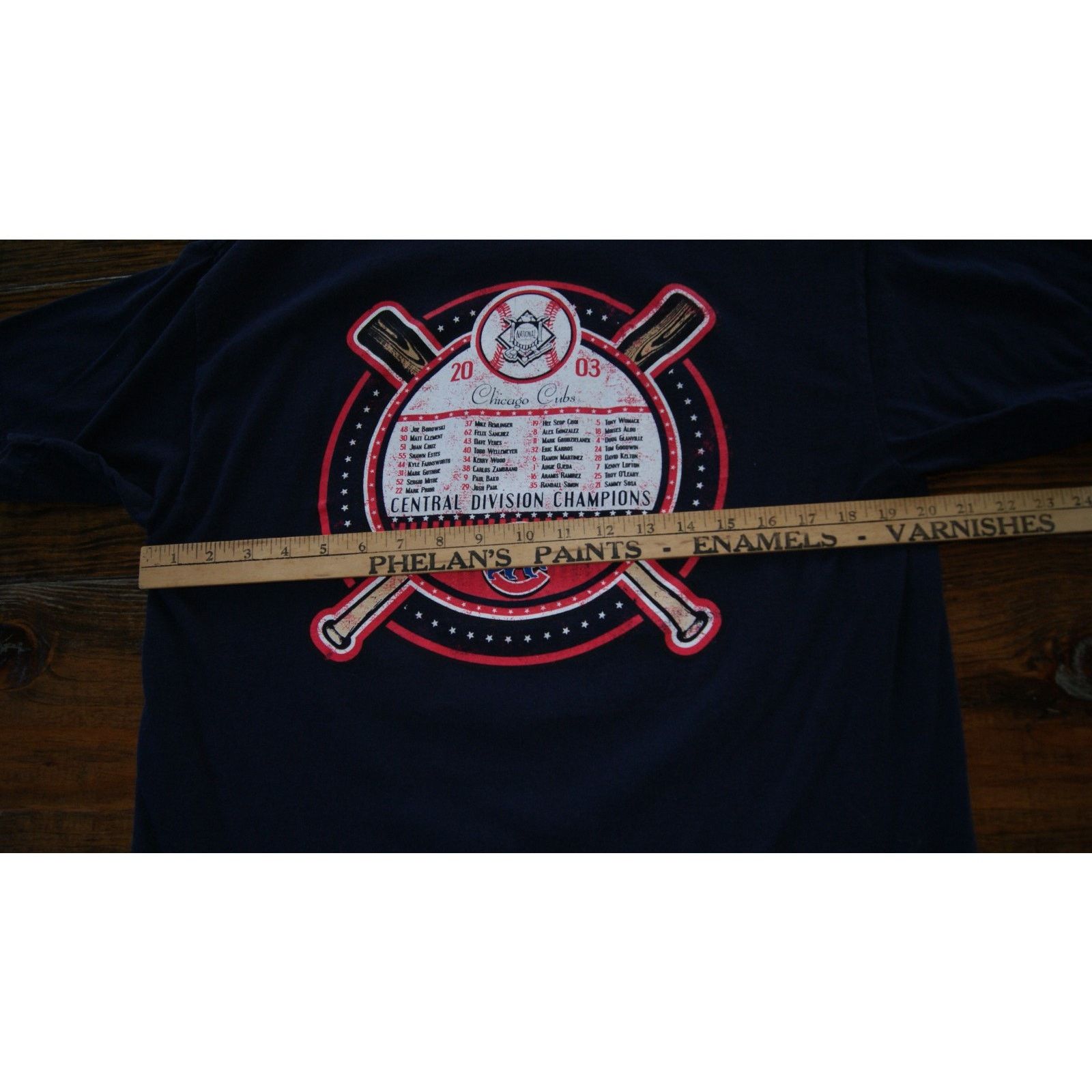 Gildan Chicago Cubs 2003 Central Division Champions L TShirt Size US L / EU 52-54 / 3 - 7 Thumbnail