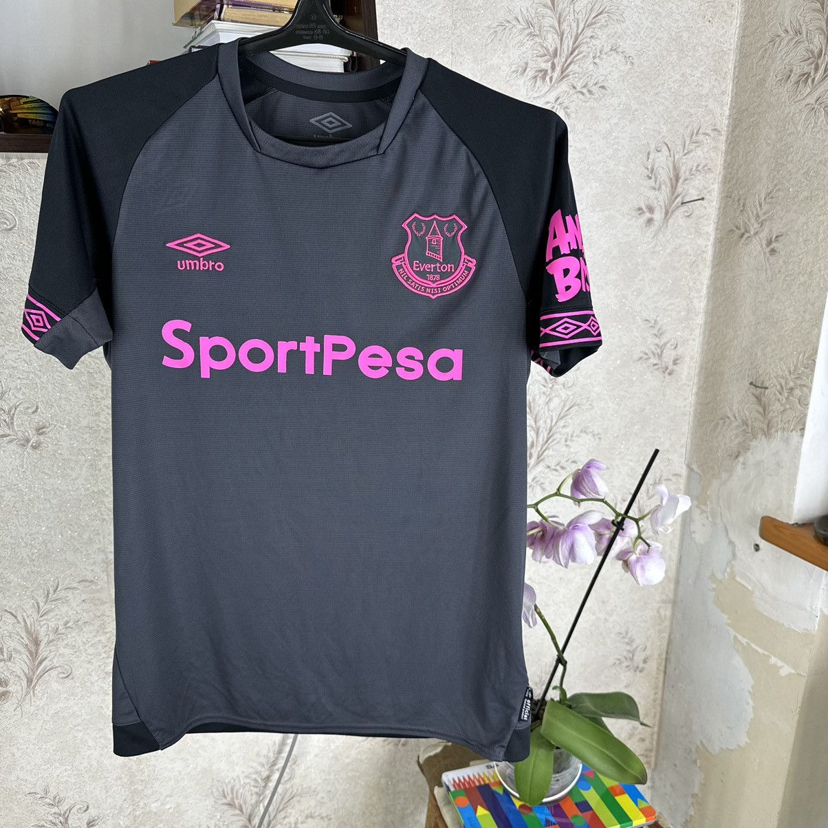 Umbro Umbro Everton 2018-19 Jersey Away Richarlison #30 Black S Size US S / EU 44-46 / 1 - 5 Thumbnail