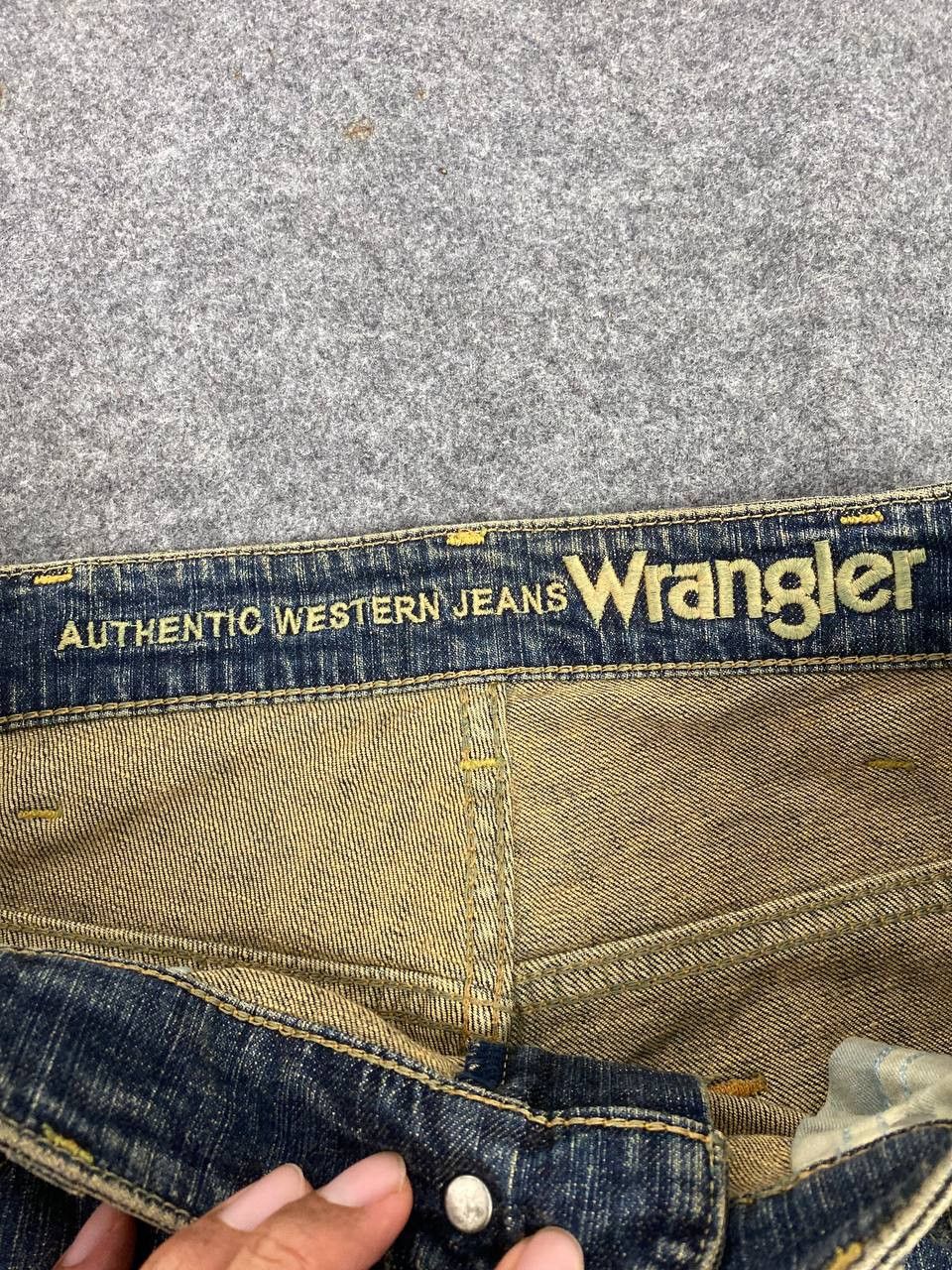 Vintage vintage wrangler authentic western denim nice design Size US 33 - 10 Thumbnail