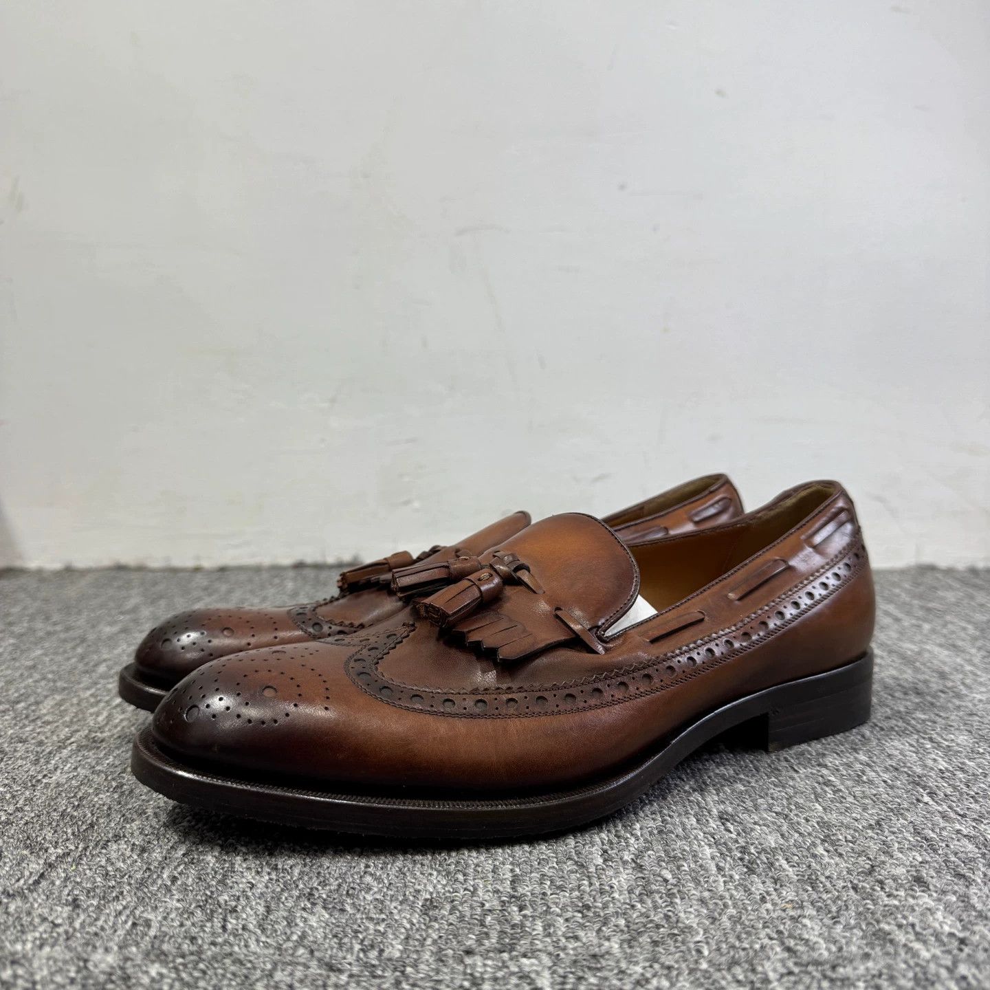 Gucci Gucci Tassel Loafers US 7 9 Size US 7 / EU 40 - 1 Thumbnail