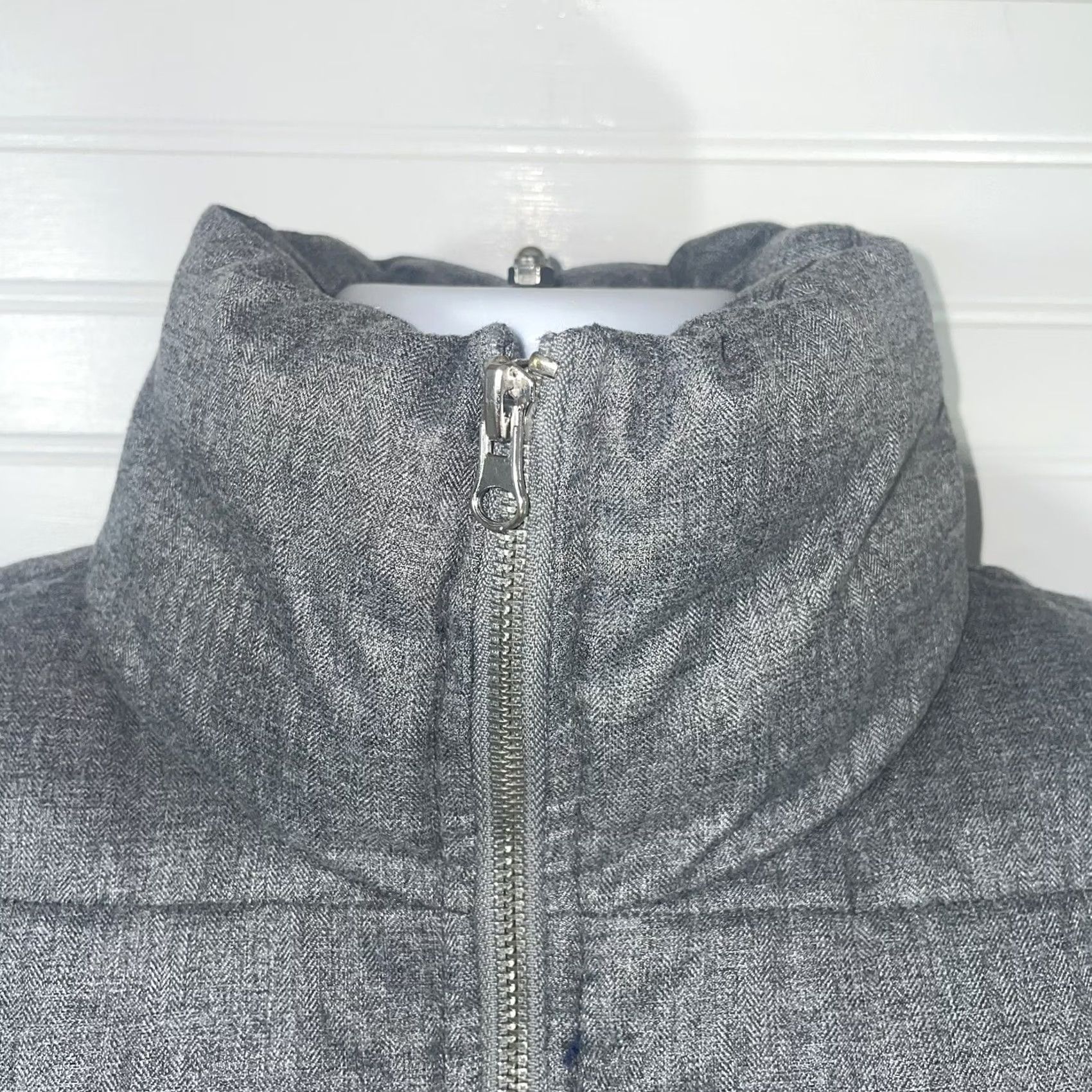 Old Navy Old Navy Women's Quilted Vest - Gray - Small - High Neck Zip - 19-24 in Chest Size S / US 4 / IT 40 - 6 Thumbnail