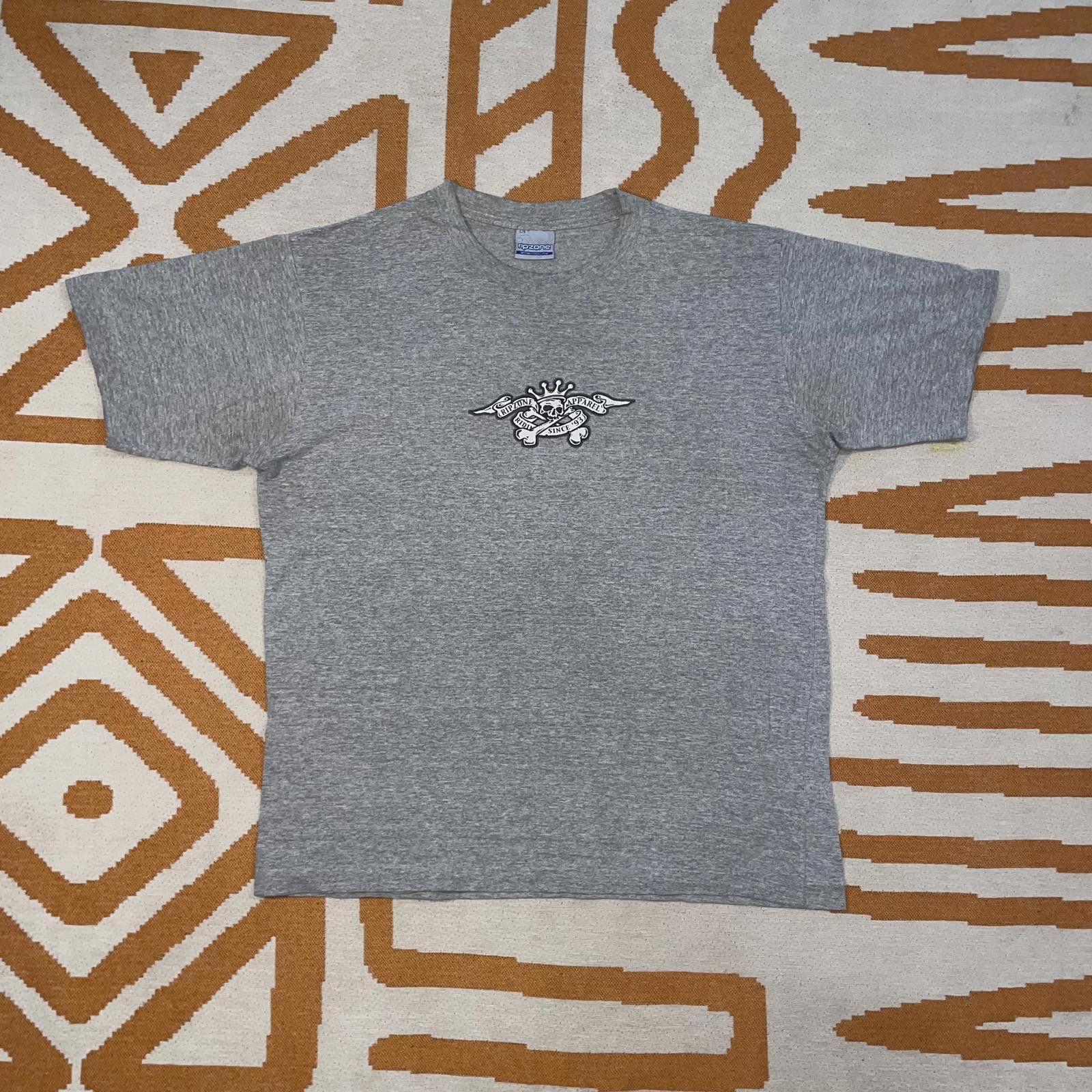 Designer Ripzone 90s Surf Crossbones Graphic T-Shirt L Size US L / EU 52-54 / 3 - 2 Thumbnail