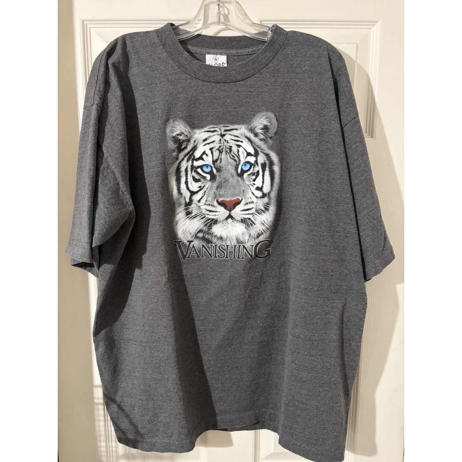 Other Vtg Vanishing White Tiger Shirt Sz 2XL Gray Single Stitch Size US XXL / EU 58 / 5 - 1 Thumbnail