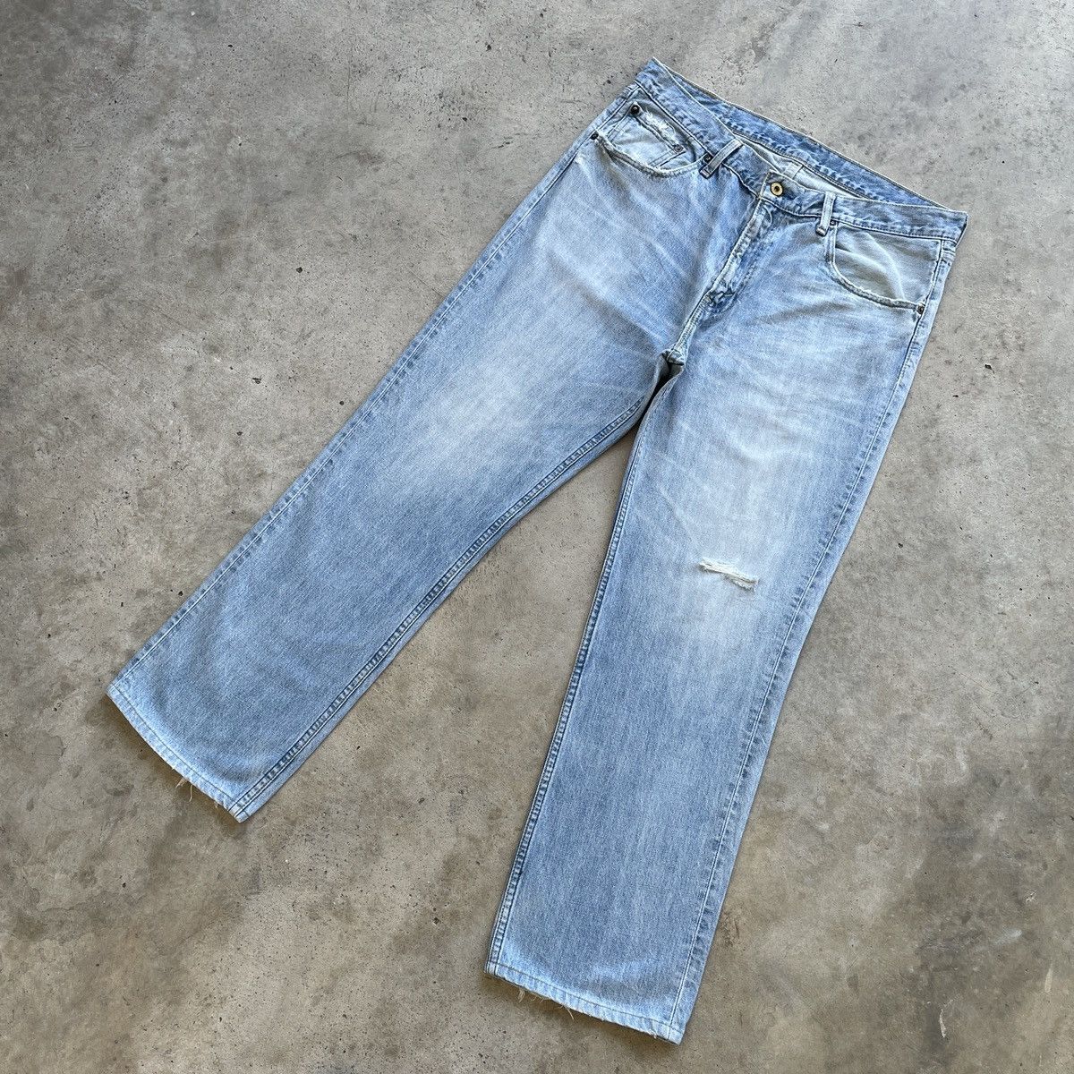 Jean × Levi's × Vintage Vintage Levi’s 502 Light Wash Distressed Jeans Pants Faded Size US 36 / EU 52 - 2 Thumbnail