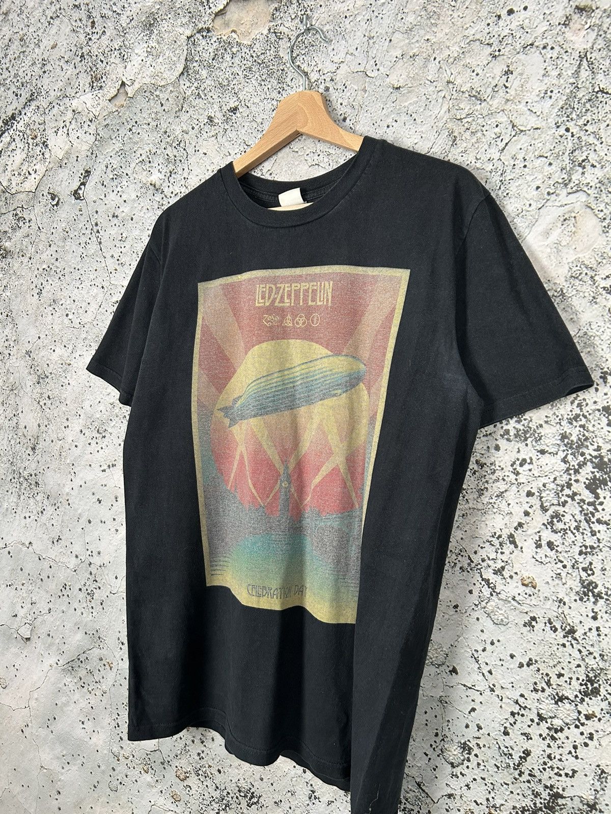 Band Tees Led Zeppelin Rock Band Tee Graphic Vintage Y2K 00s Rare Size US M / EU 48-50 / 2 - 2 Thumbnail