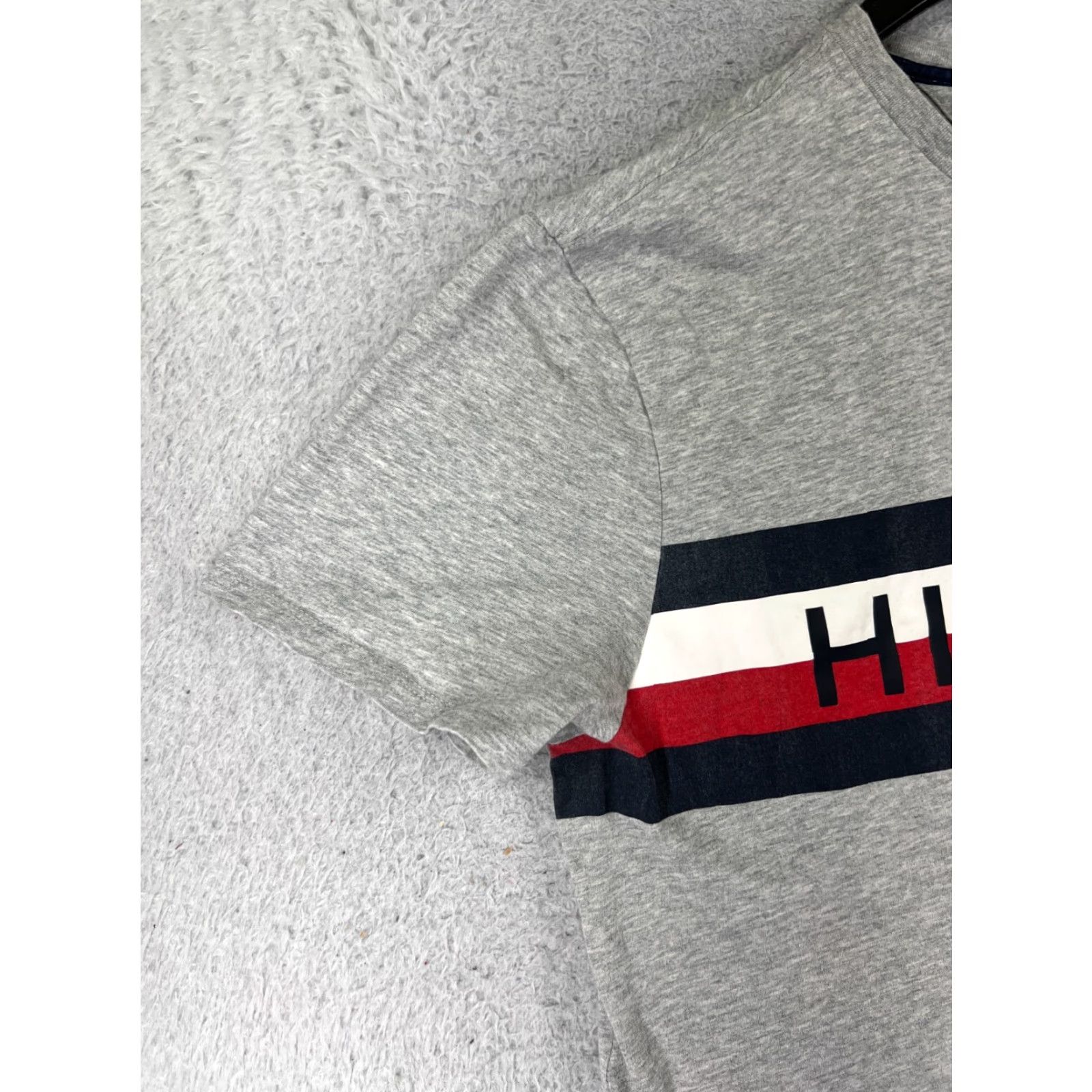 Tommy Hilfiger Tommy Hilfiger Shirt Adult Large Gray Stripe Short Sleeve Crew Neck 100% Cotton Logo Men L Gray Striped T-Shirt Mens Size US L / EU 52-54 / 3 - 3 Thumbnail