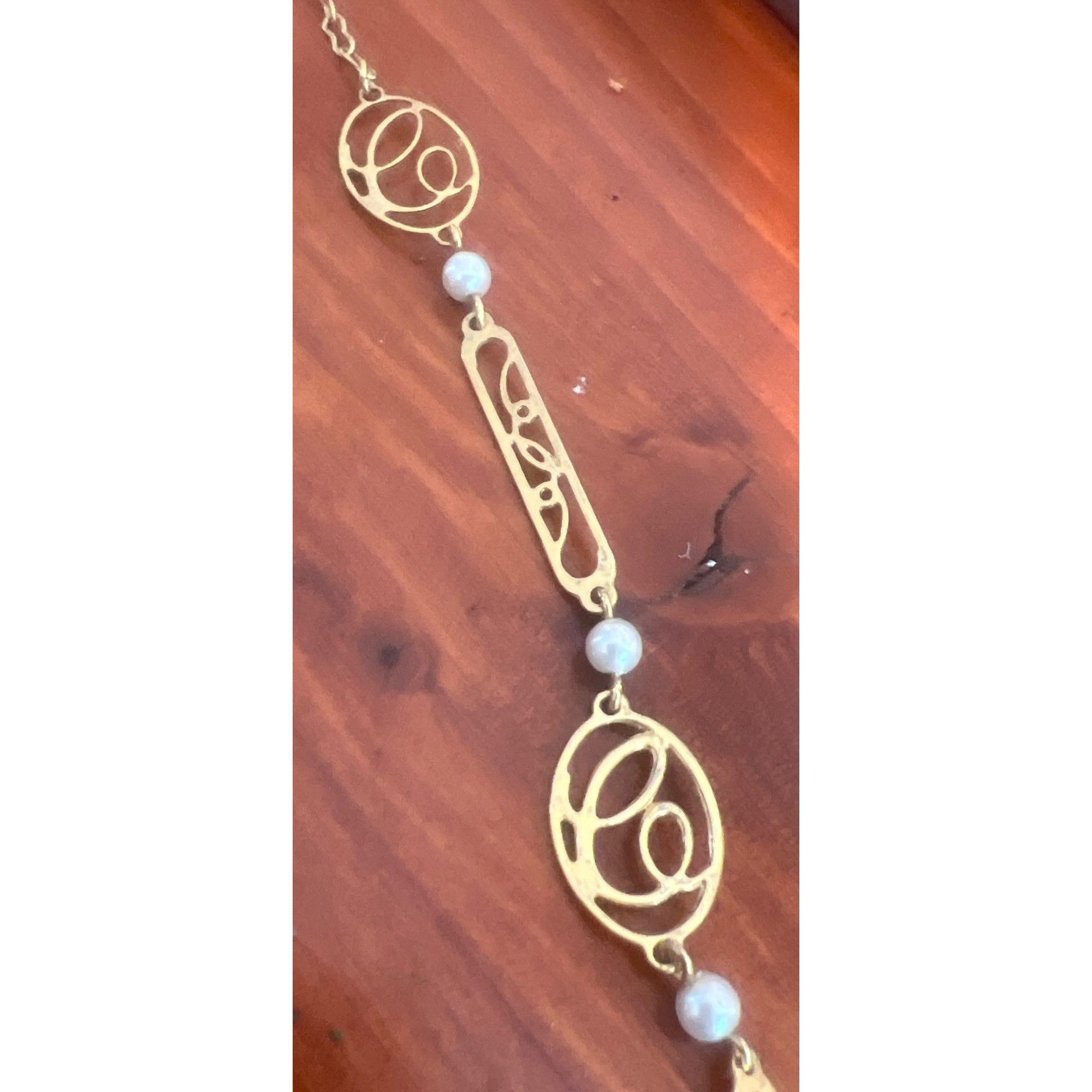 Other Vintage Gold Tone Avon Necklace Script Initial C Faux Pearl Size ONE SIZE - 3 Thumbnail
