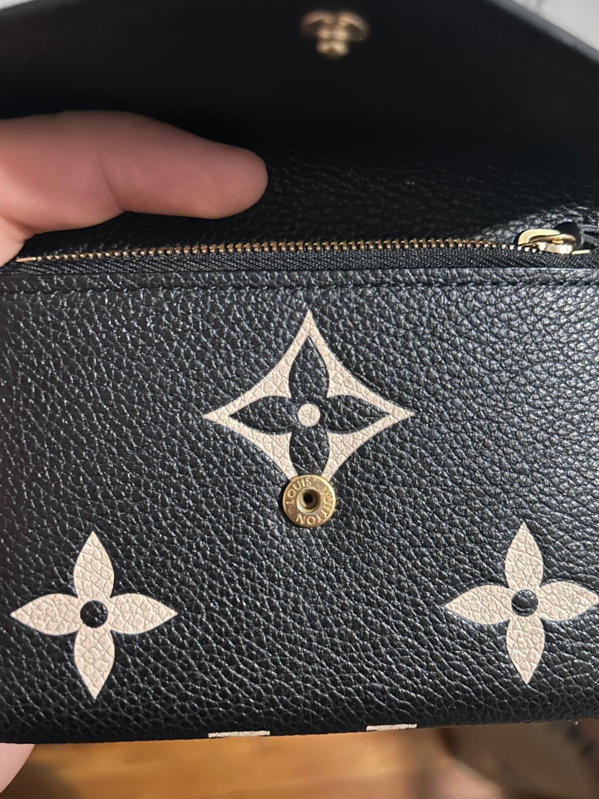 Louis Vuitton Louis Vuitton Victorine Wallet Size ONE SIZE - 4 Thumbnail