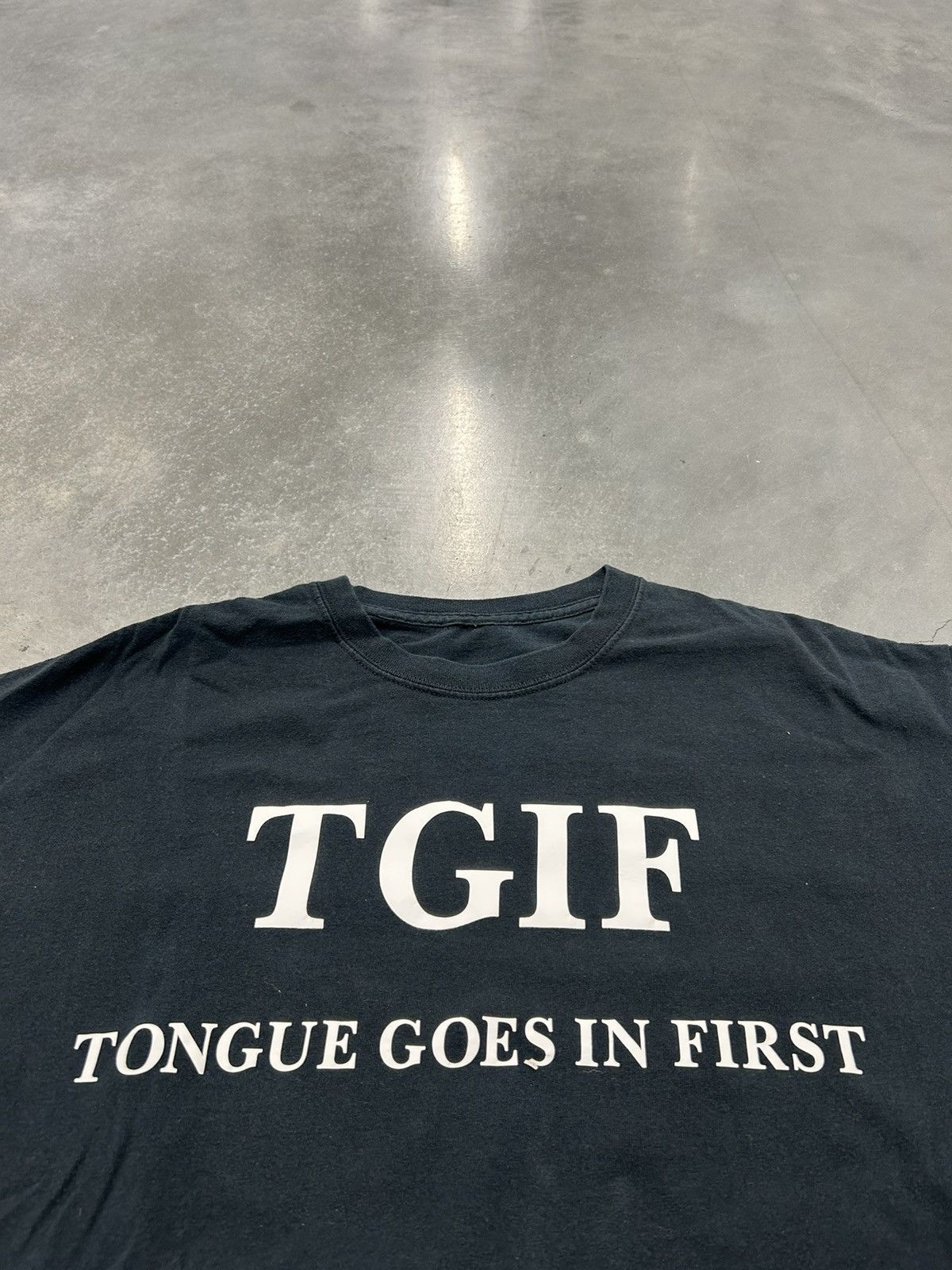 Other Black funny “TGIF” tee Size US XL / EU 56 / 4 - 2 Thumbnail