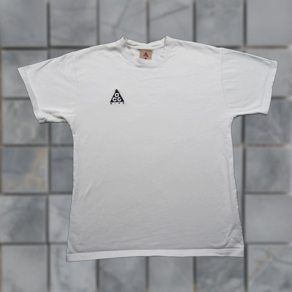 Nike ACG Nike ACG Shirt Mens Small White Short Sleeve All Conditions Gear Tee Outdoors Size US S / EU 44-46 / 1 - 1 Thumbnail