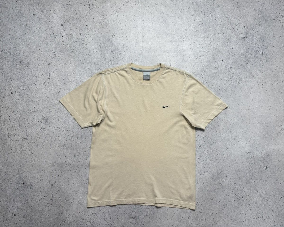 Nike Nike Vintage Beige T-Shirt Swoosh Size US M / EU 48-50 / 2 - 1 Thumbnail