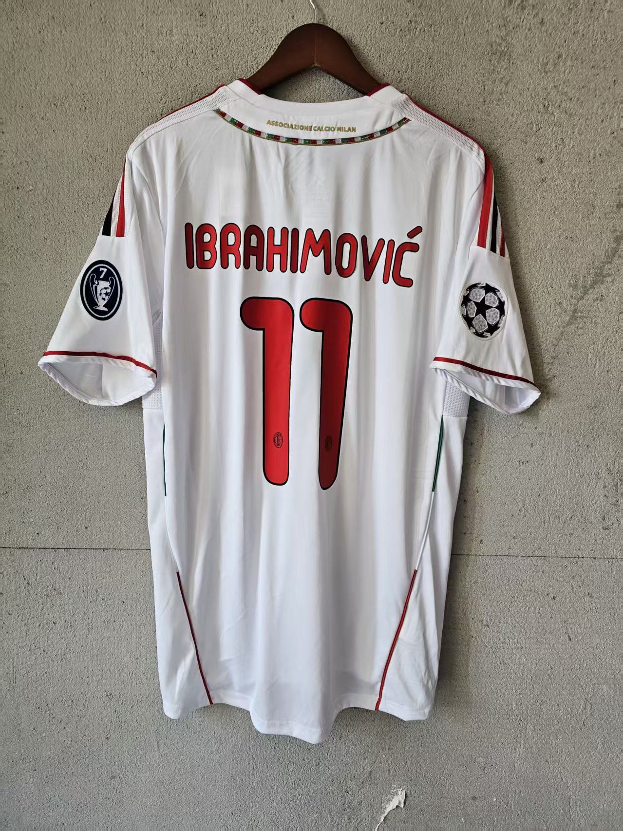 Other 2011 AC Milan #11 Ibrahimović Jersey Away Size US L / EU 52-54 / 3 - 1 Thumbnail