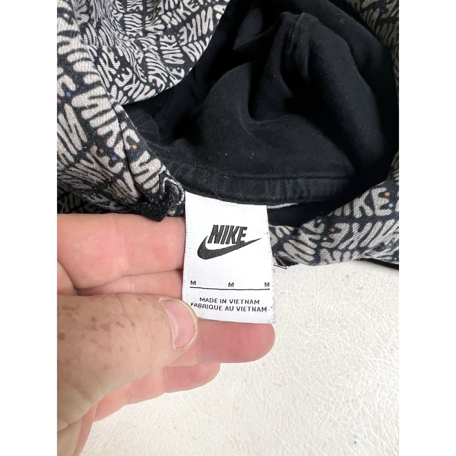 Nike VINTAGE Nike Hoodie Mens M Blue All over Print Swoosh White Tag 90s Retro Sports Pullover Size US M / EU 48-50 / 2 - 3 Thumbnail