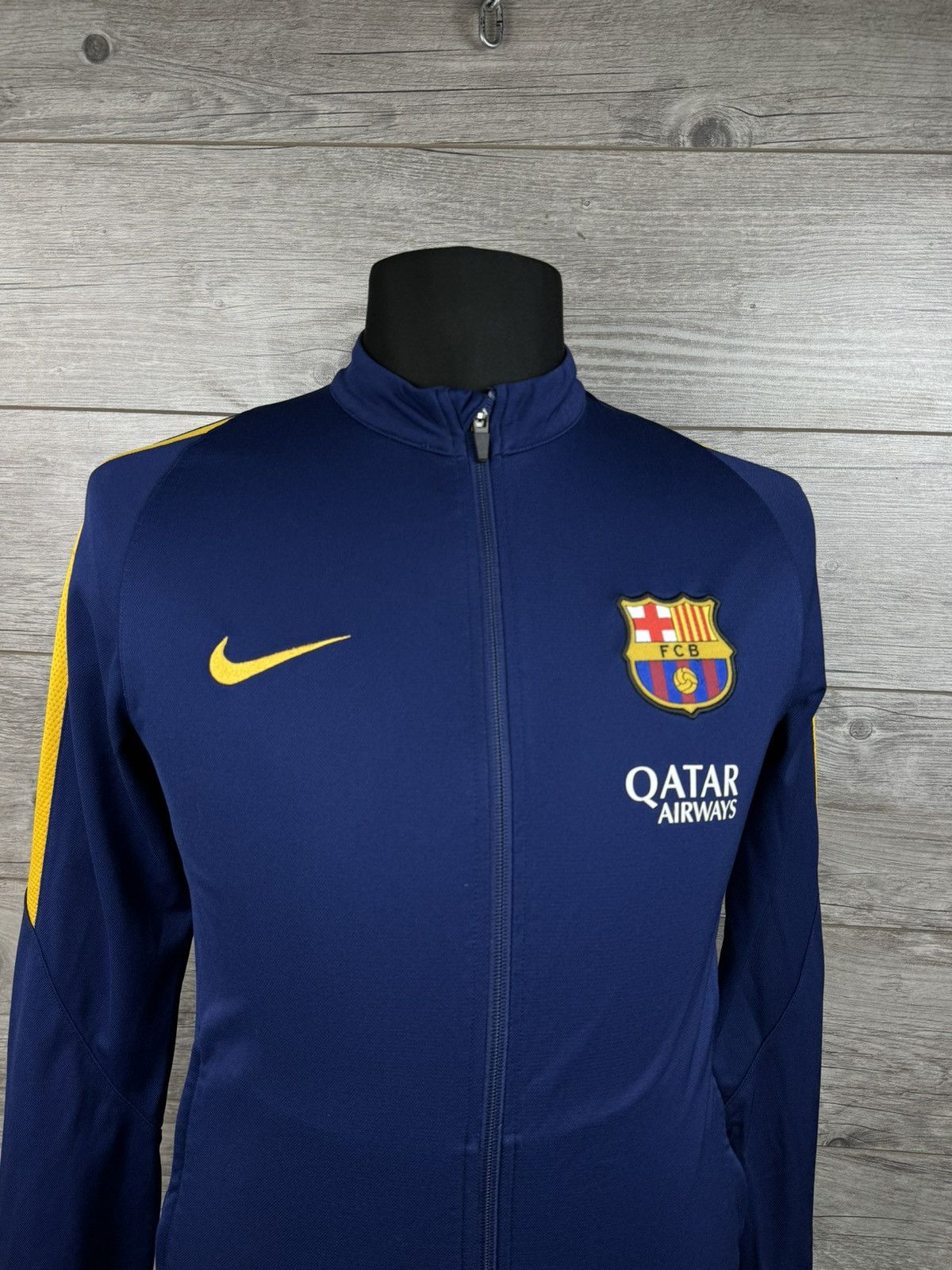 Nike Nike Fc Barcelona Authentic Size M Size US M / EU 48-50 / 2 - 2 Thumbnail