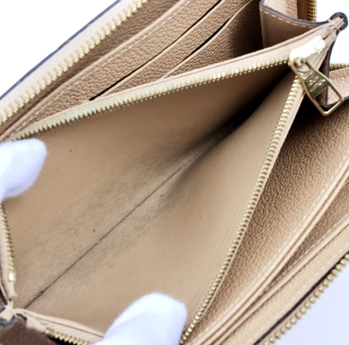 Louis Vuitton Louis Vuitton Turtledove Empreinte Leather Zippy Wallet Size ONE SIZE - 10 Thumbnail